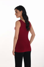 Frank Lyman Fall 2025-010-441-Knit Top-Cabernet - The Coach Pyramids