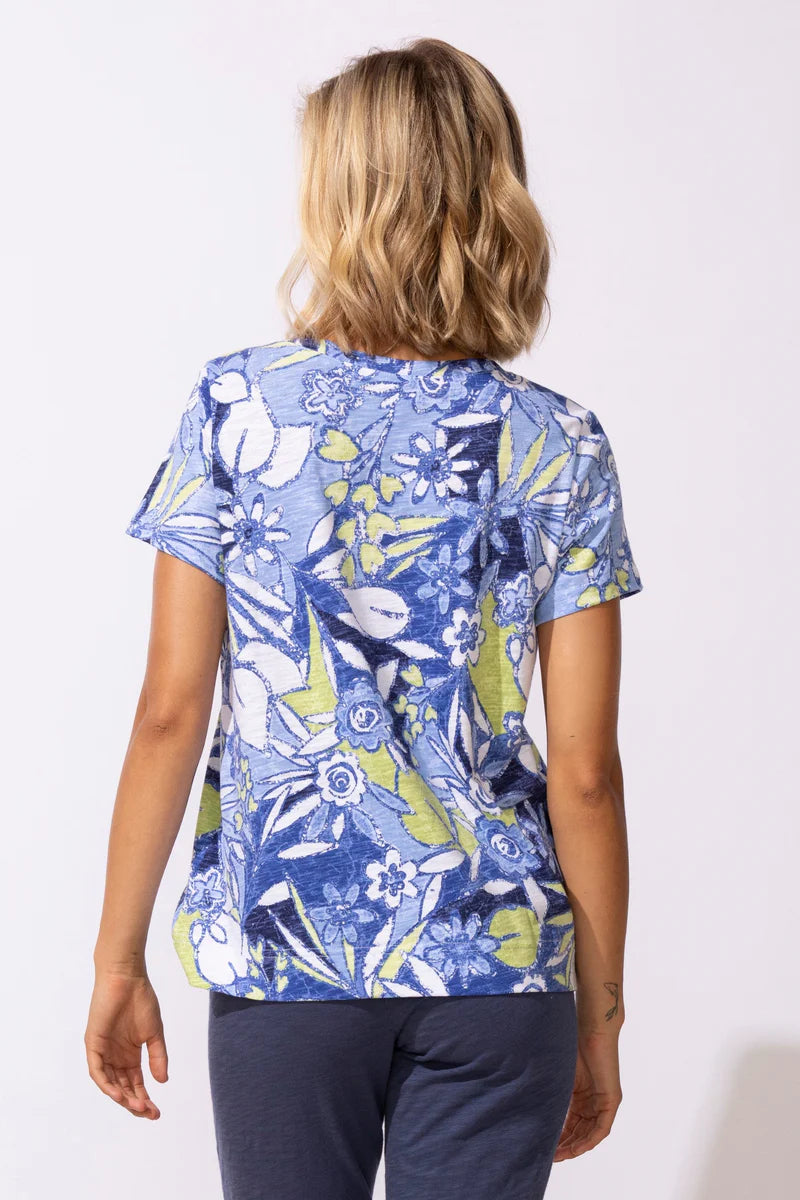 Habitat Escape-E13400-V Neck Tee-Resort - The Coach Pyramids