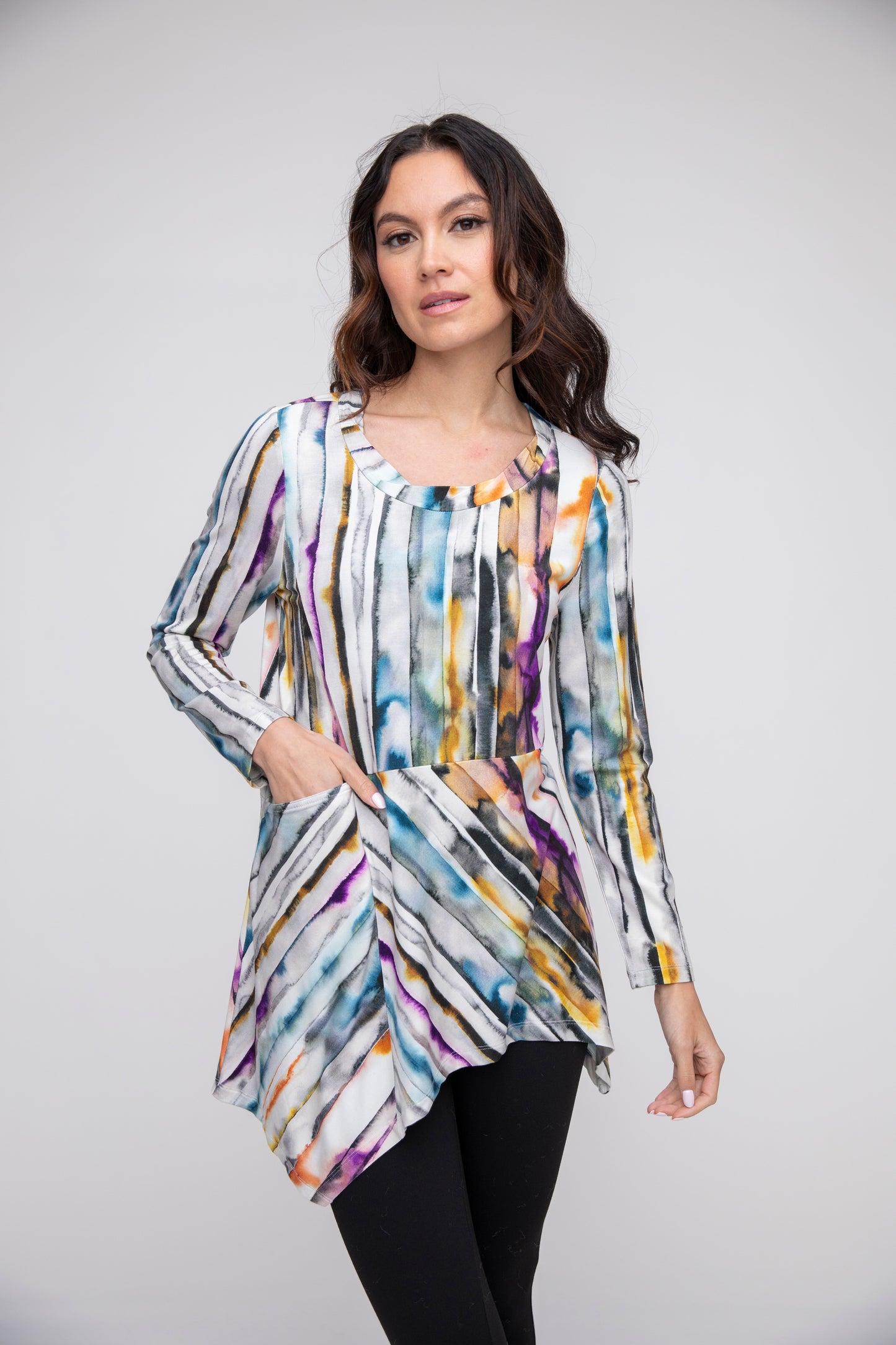 Habitat Liv Fall 2024-L141805-Asymmetrical Tunic-Multi - The Coach Pyramids