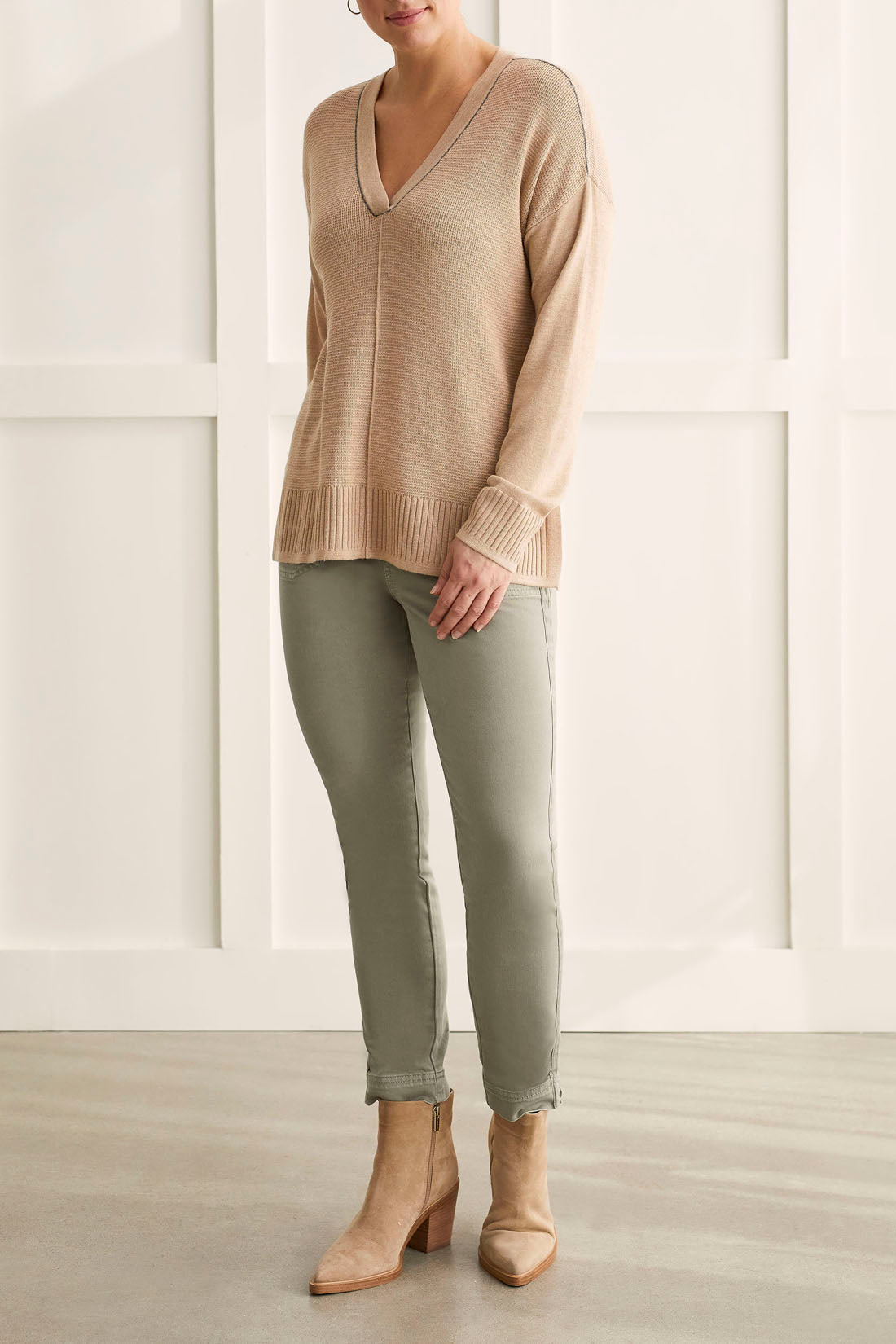 Tribal  Fall/Winter 2023-1491O/133-V Neck Sweater-Nomad - The Coach Pyramids