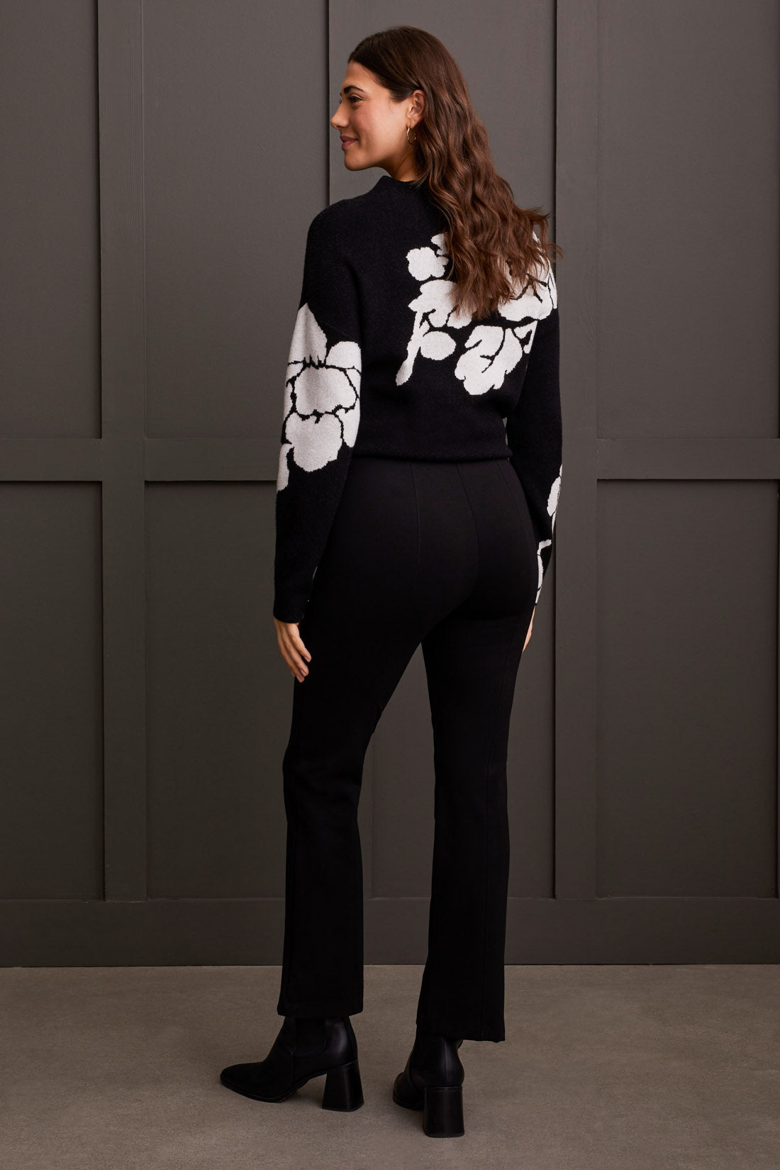 Tribal Fall 2024-1545O/0002-Pull On 28 Inch Bootcut Trousers-Black - The Coach Pyramids