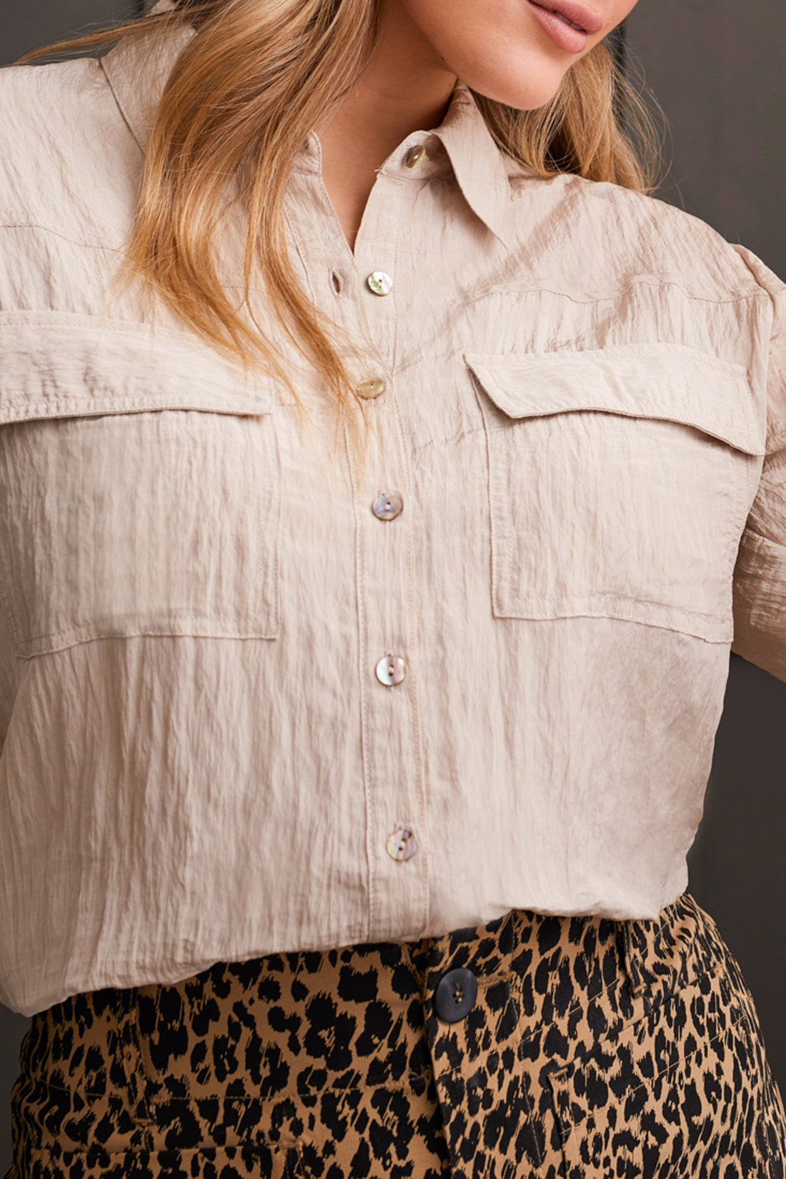 Tribal Fall 2024- 1911O/1330-Blouse W/Shirt Collar-Frost Grey - The Coach Pyramids