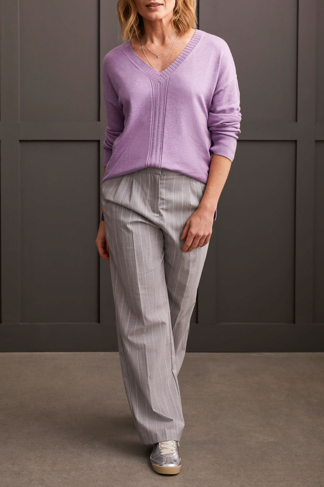 Tribal Fall 2024-1924O/0489-V Neck Sweater W/Cables-Orchid - The Coach Pyramids