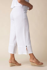 Habitat Spring/Summer 2025-H21372-Relaxed Split Hem Crop-White