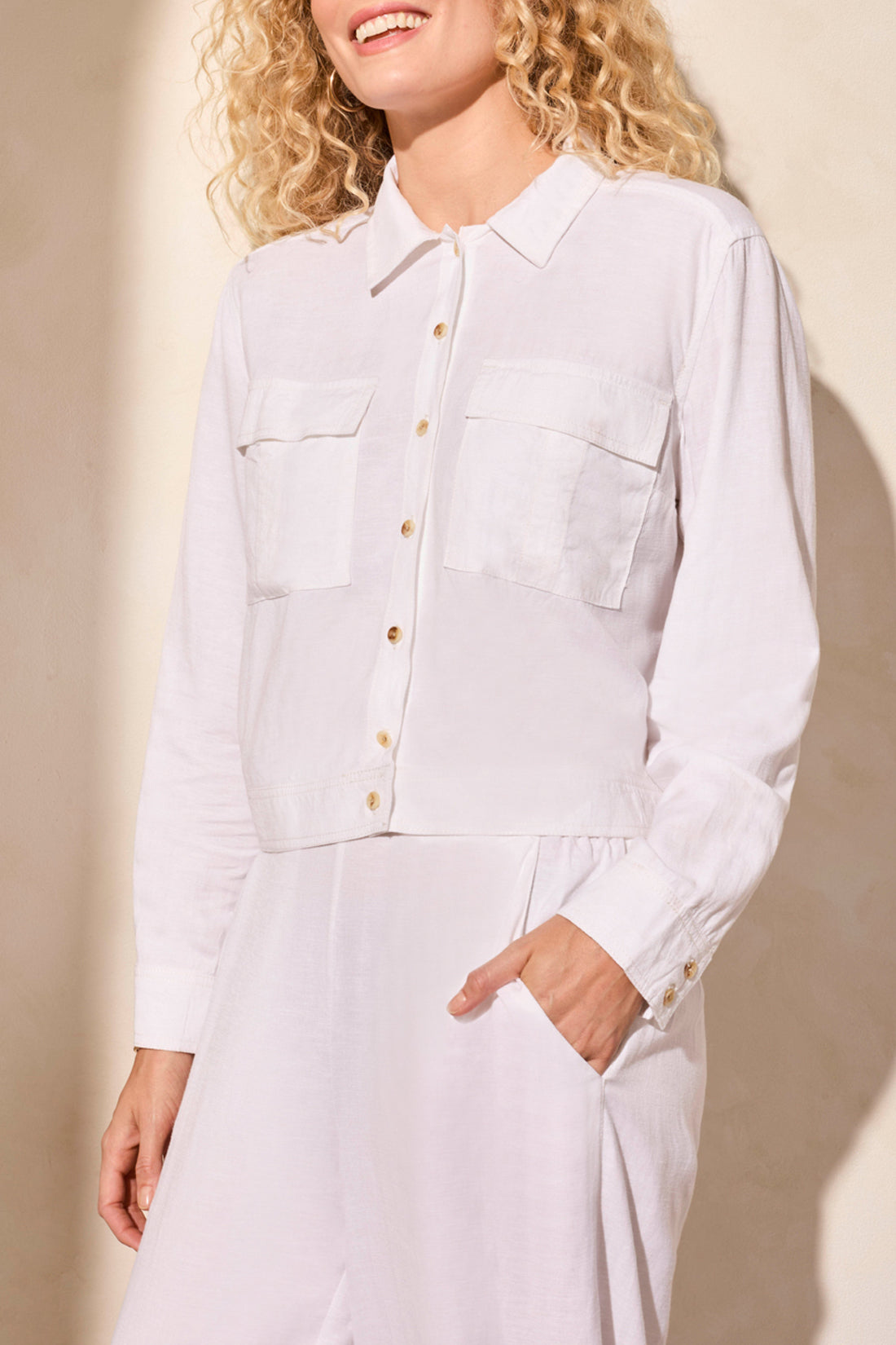 Tribal Spring/Summer 2025-2152O-4525-L/S Button Front Jacket W/Chest Pockets-White - The Coach Pyramids