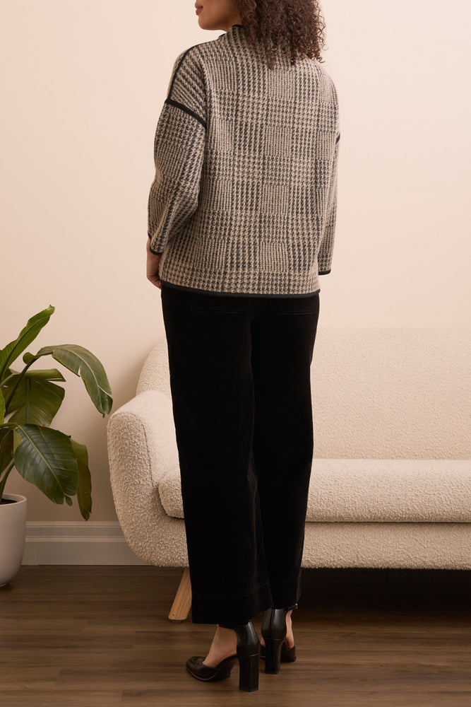 Tribal Fall 2025-2296O-8311-3/4 Sleeve Mock Neck Top-Sand Stone - The Coach Pyramids