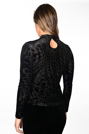 Frank Lyman Fall/Winter 2023 -234288-Knit Top-Black - The Coach Pyramids