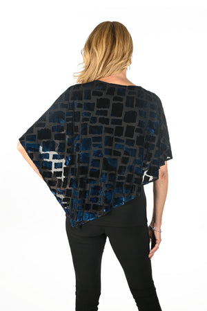 Frank Lyman Fall/Winter 2023 -234420-Knit Top-Black/Blue - The Coach Pyramids