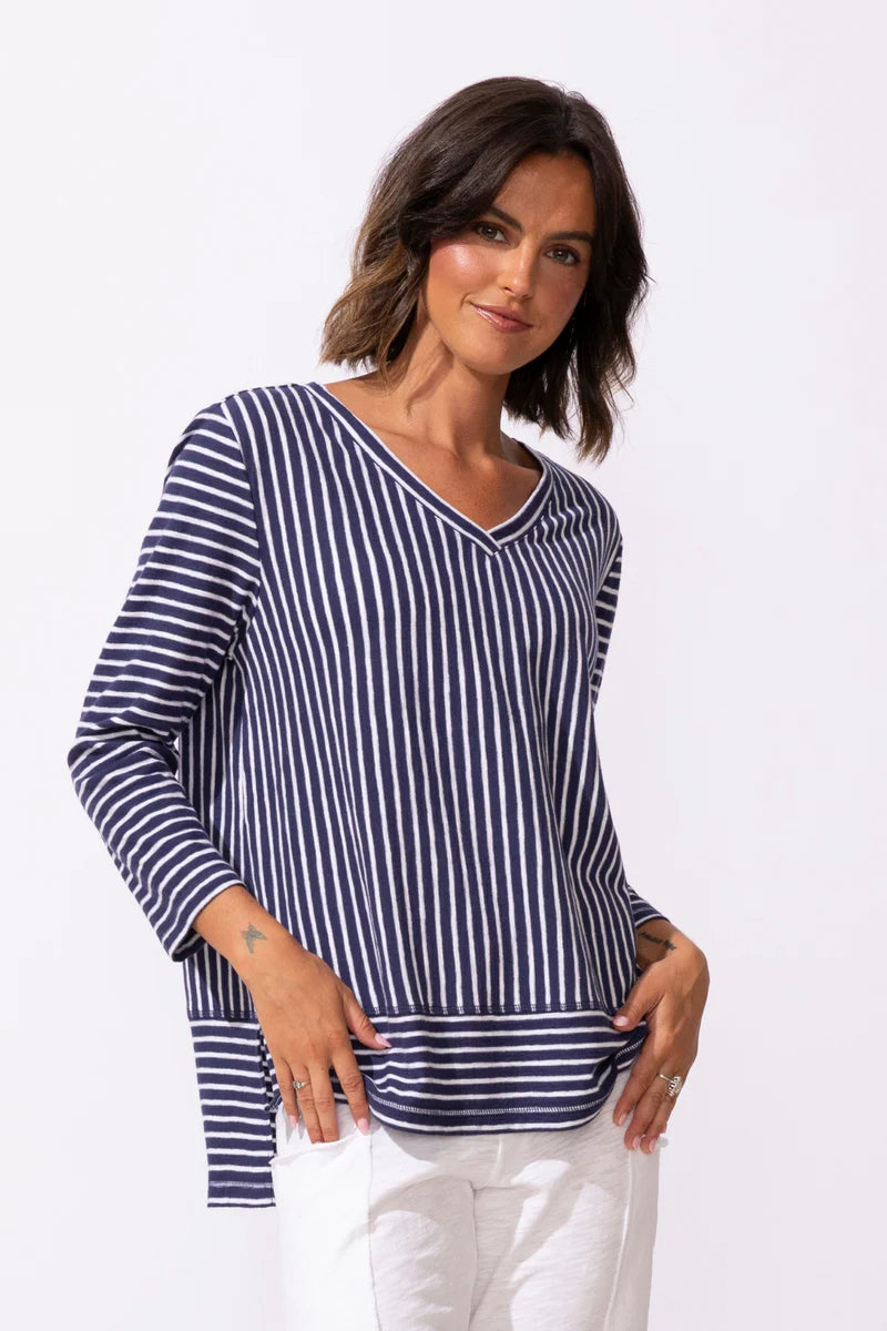 Habitat Escape-E23542-Easy V Tee-Navy - The Coach Pyramids