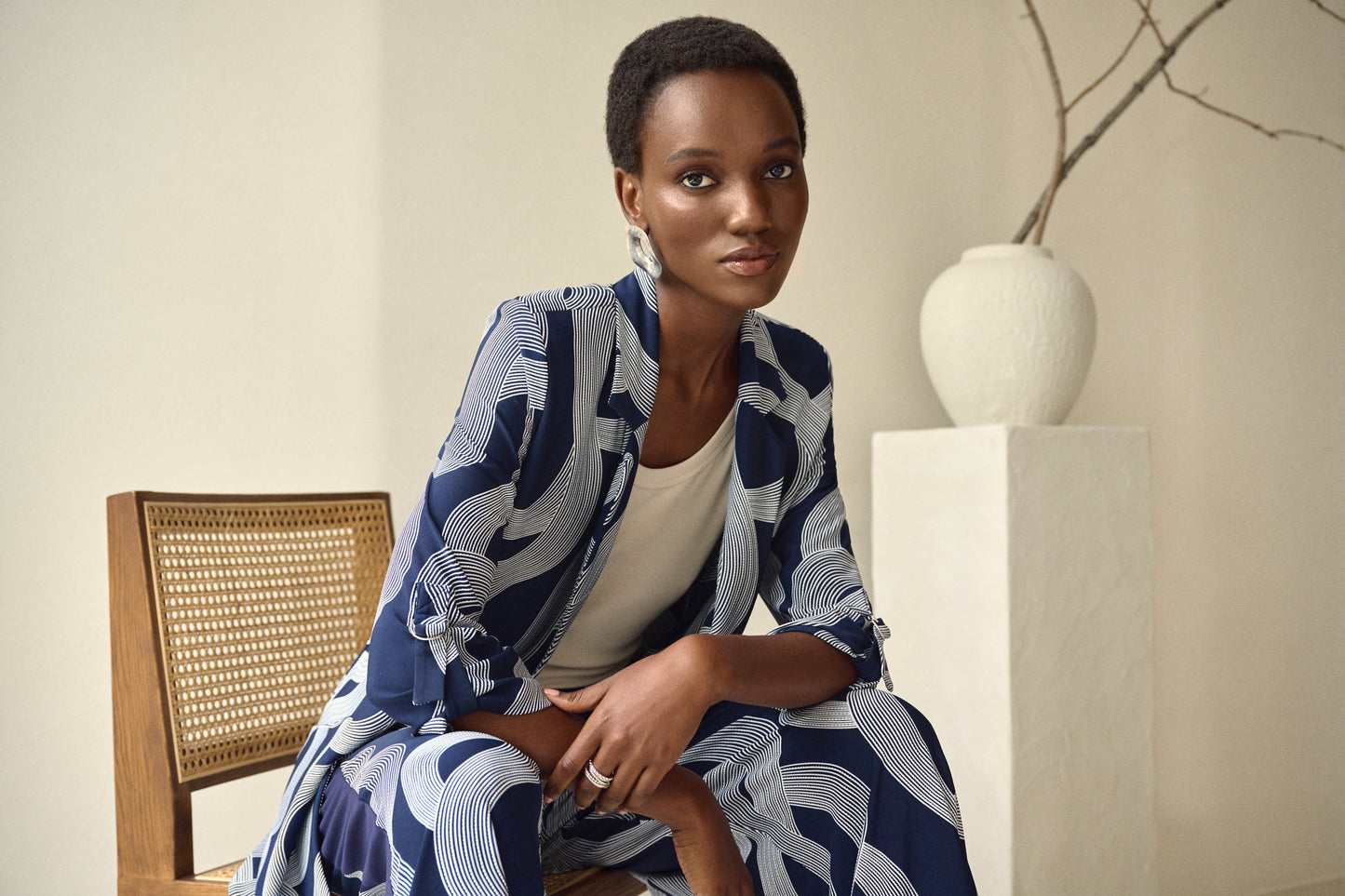 Joseph Ribkoff Summer 2024 -242198-Blazer-Midnight Blue/Vanilla - The Coach Pyramids