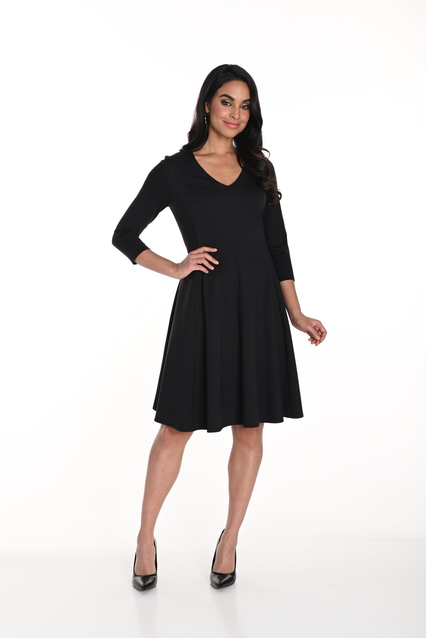 Frank Lyman Fall 2024-243342-Knit Dress-Black - The Coach Pyramids