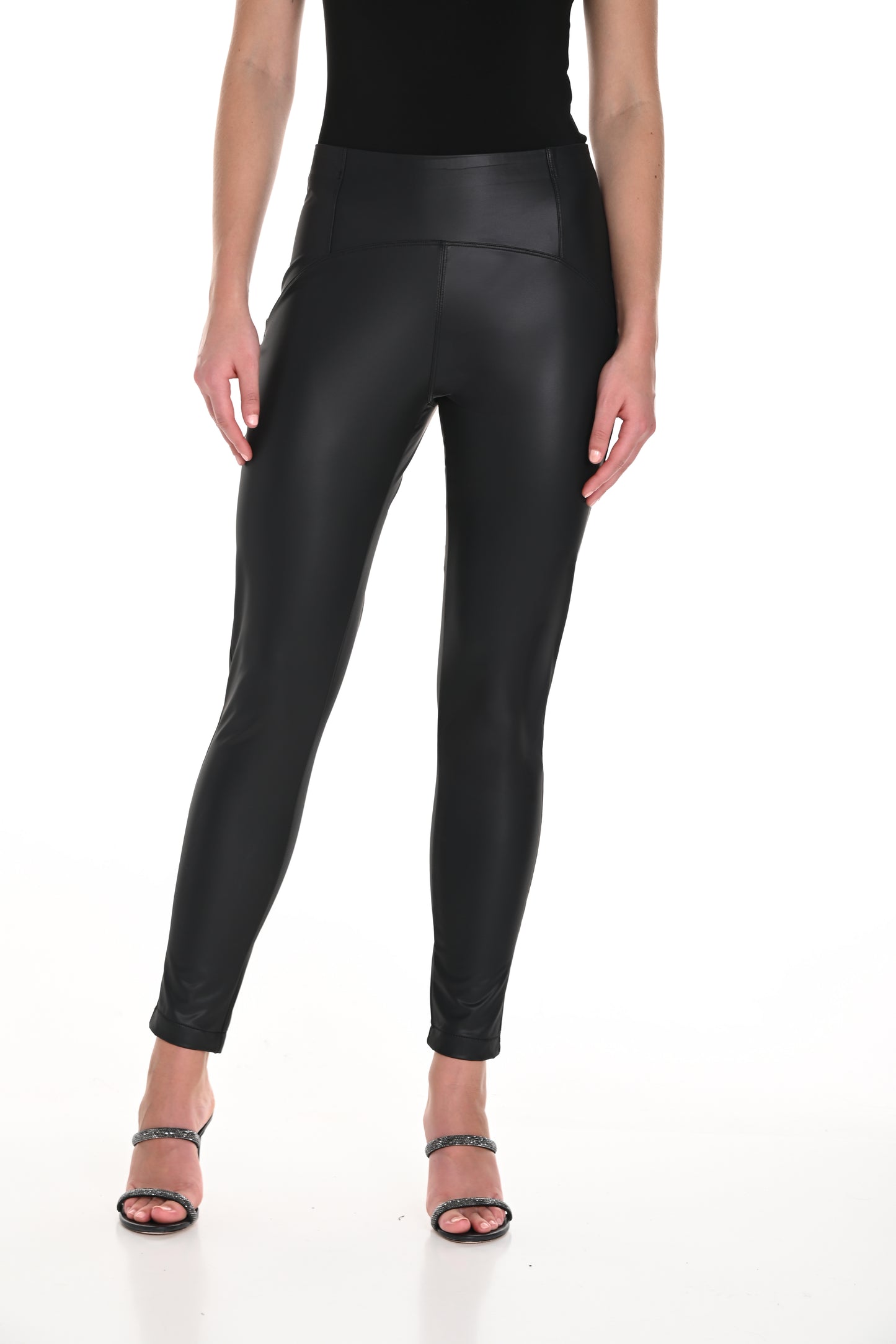 Frank Lyman Fall 2024-244612U-Polyurethane Pant-Black - The Coach Pyramids