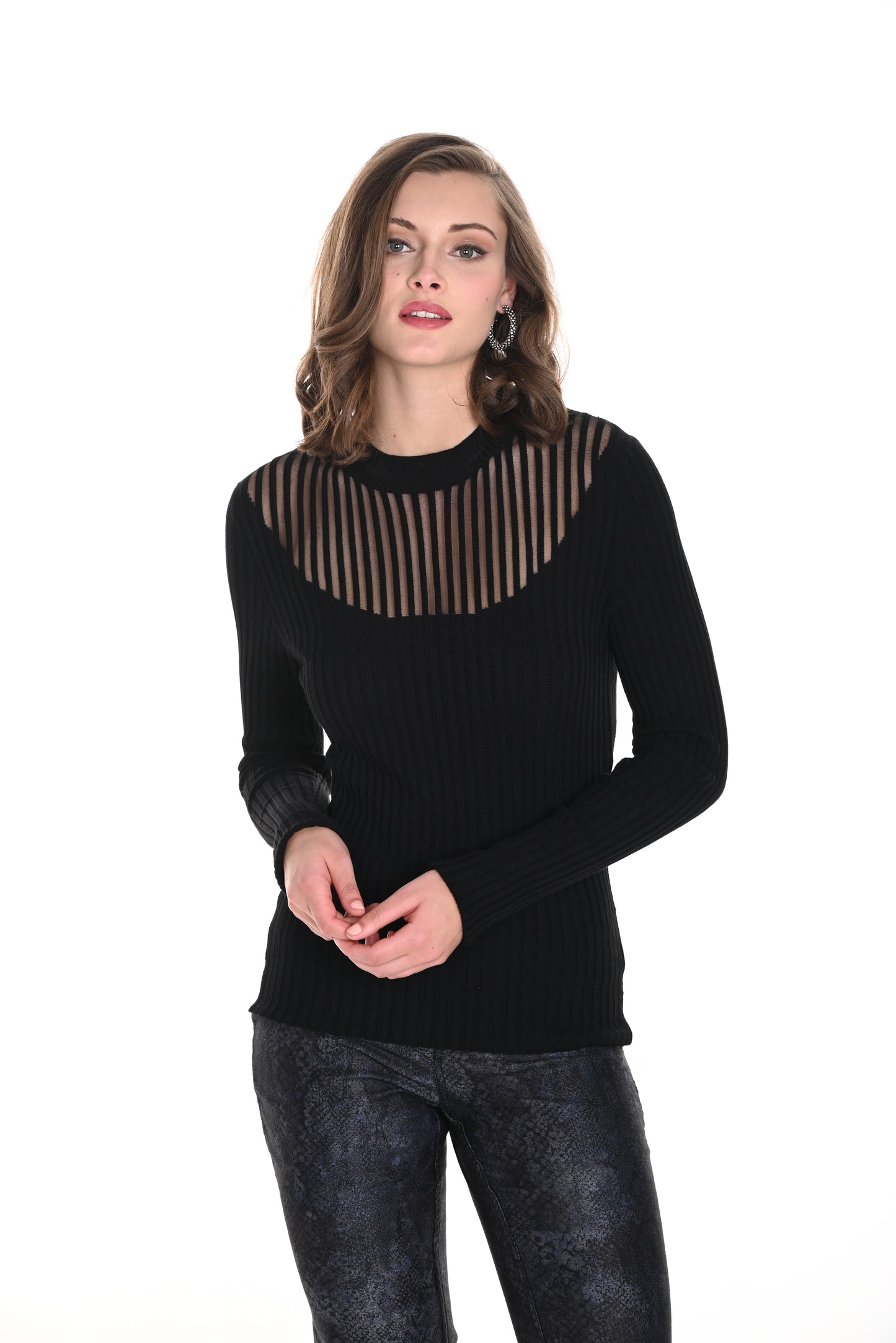 Frank Lyman Fall 2024-244658U-Knit Top-Black - The Coach Pyramids
