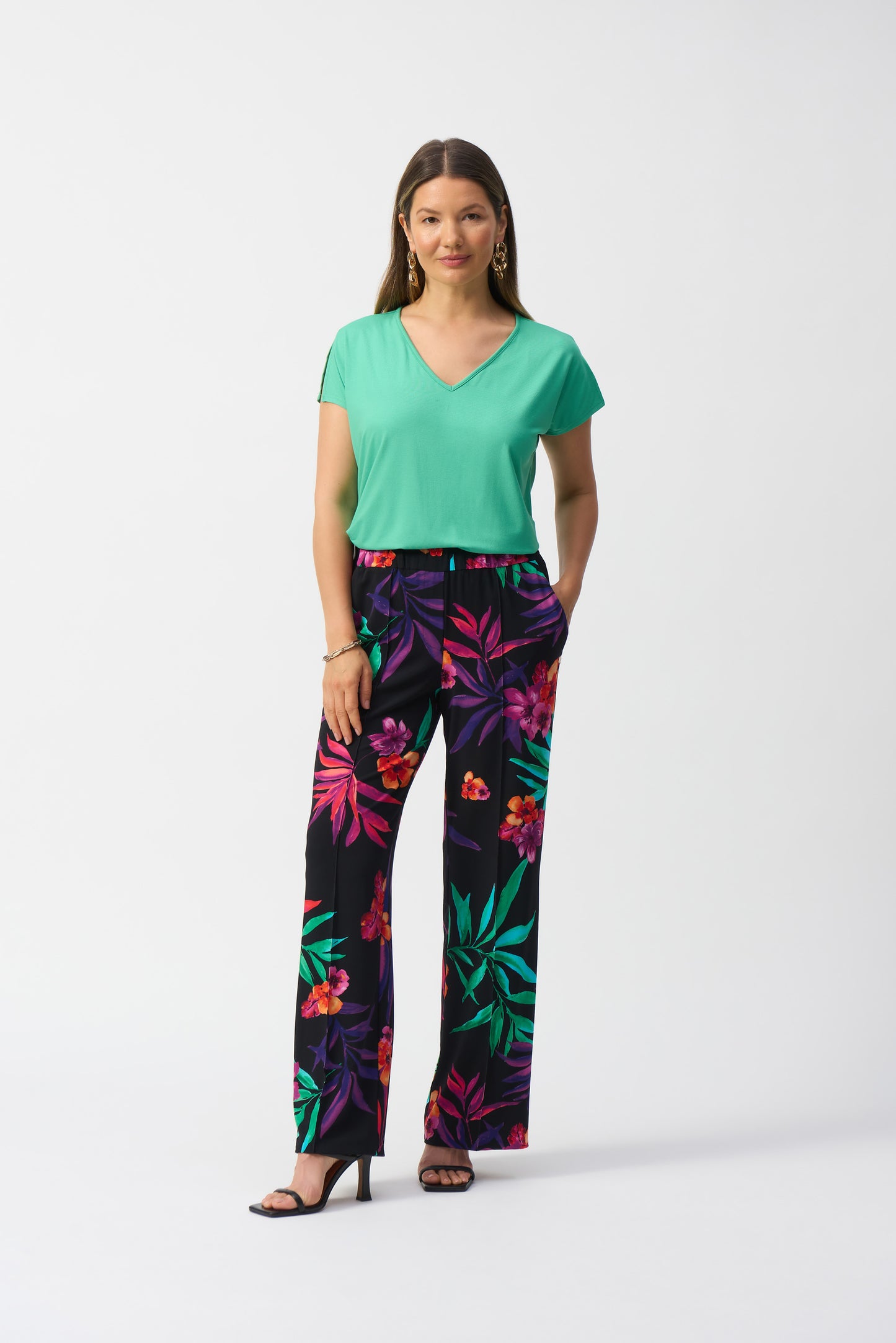 Joseph Ribkoff Spring 2025-251229-4357-Top-Purple Orchid - The Coach Pyramids