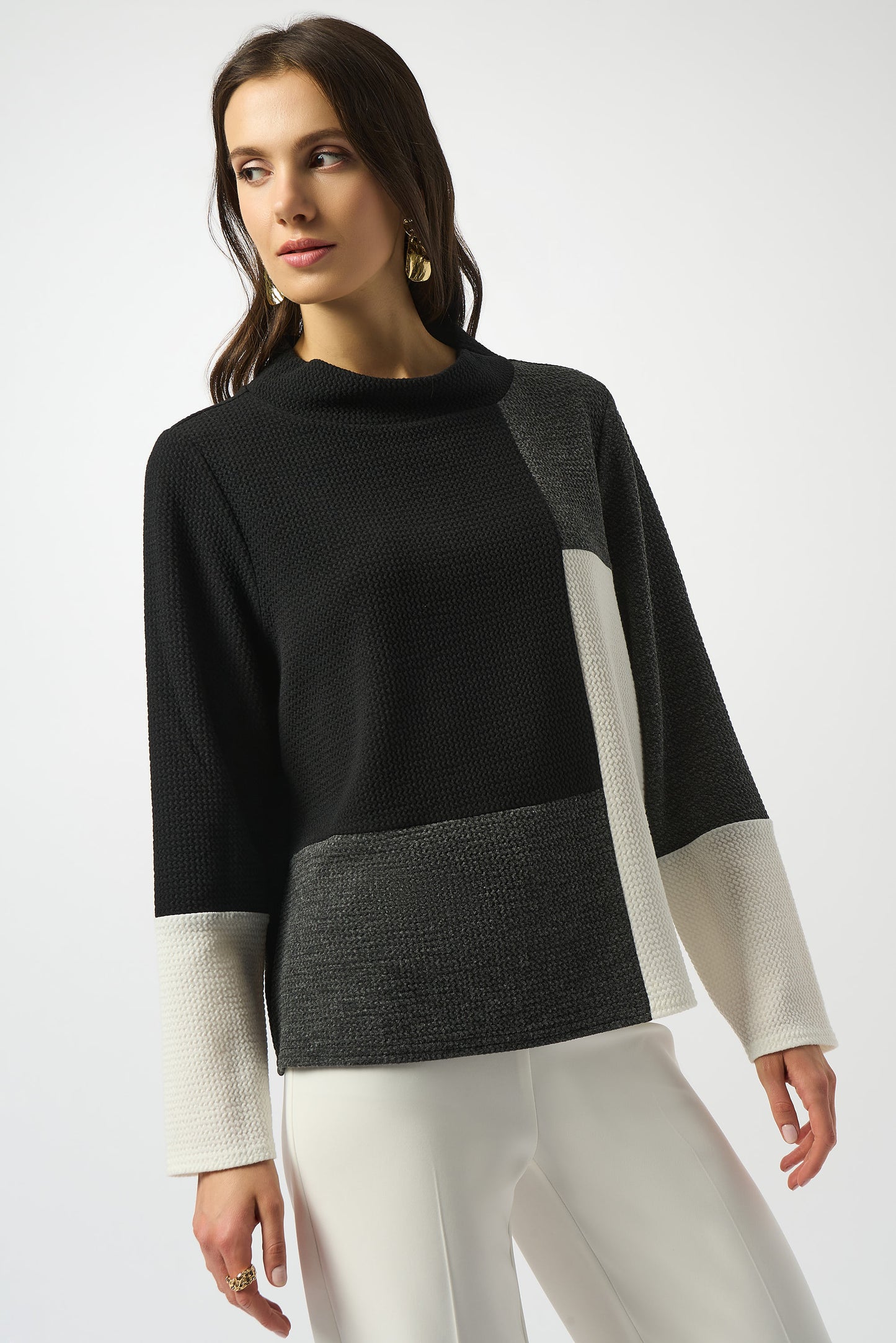 Joseph Ribkoff Fall 2025-253236-4452-Top-Black/Winter White/Grey - The Coach Pyramids