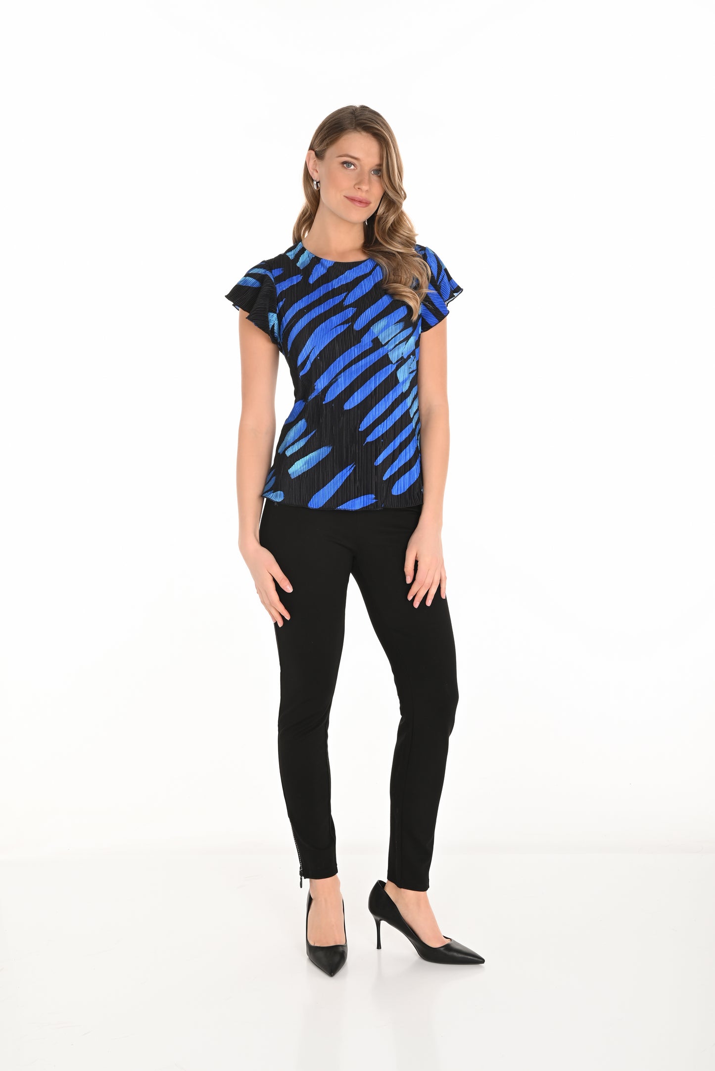 Frank Lyman Fall 2025-253739-100-Knit Pant-Black - The Coach Pyramids