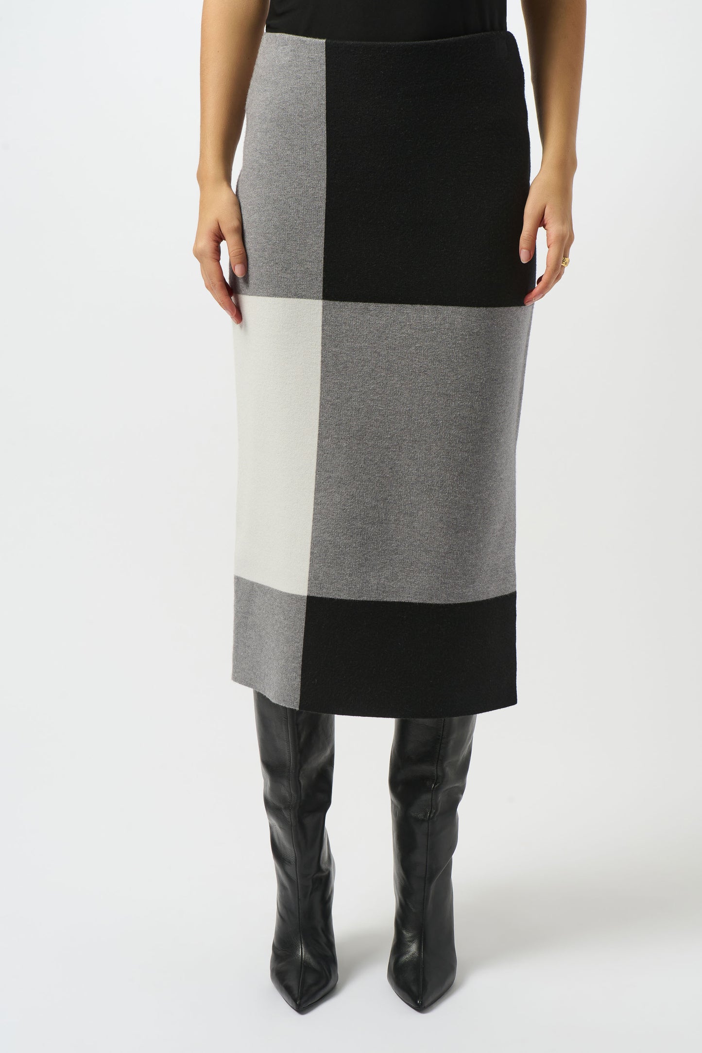 Joseph Ribkoff Fall 2025-253908-2135-Skirt-Black/Grey/Vanilla - The Coach Pyramids