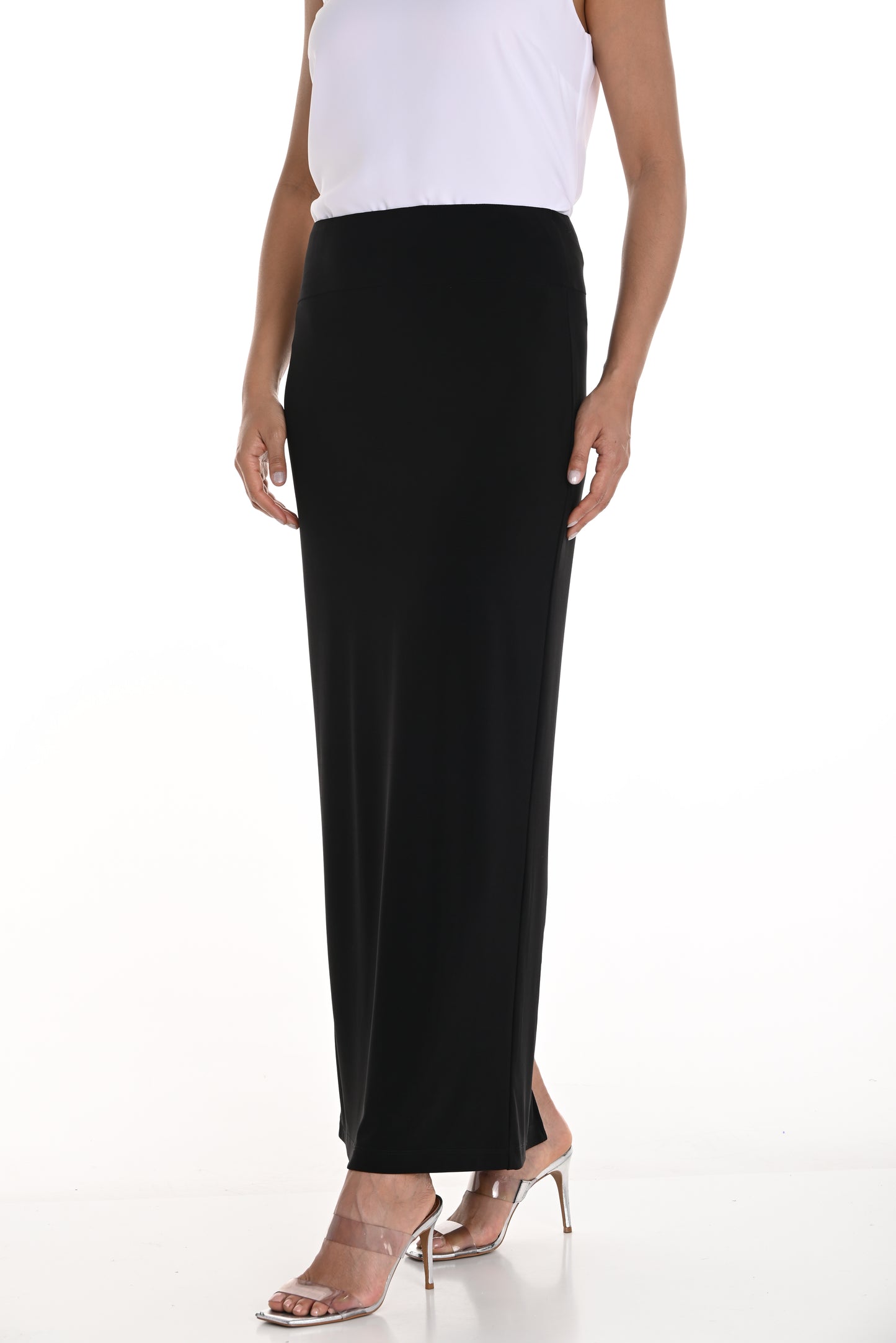 Frank Lyman Spring 2025-258009-100-Knit Skirt-Black - The Coach Pyramids