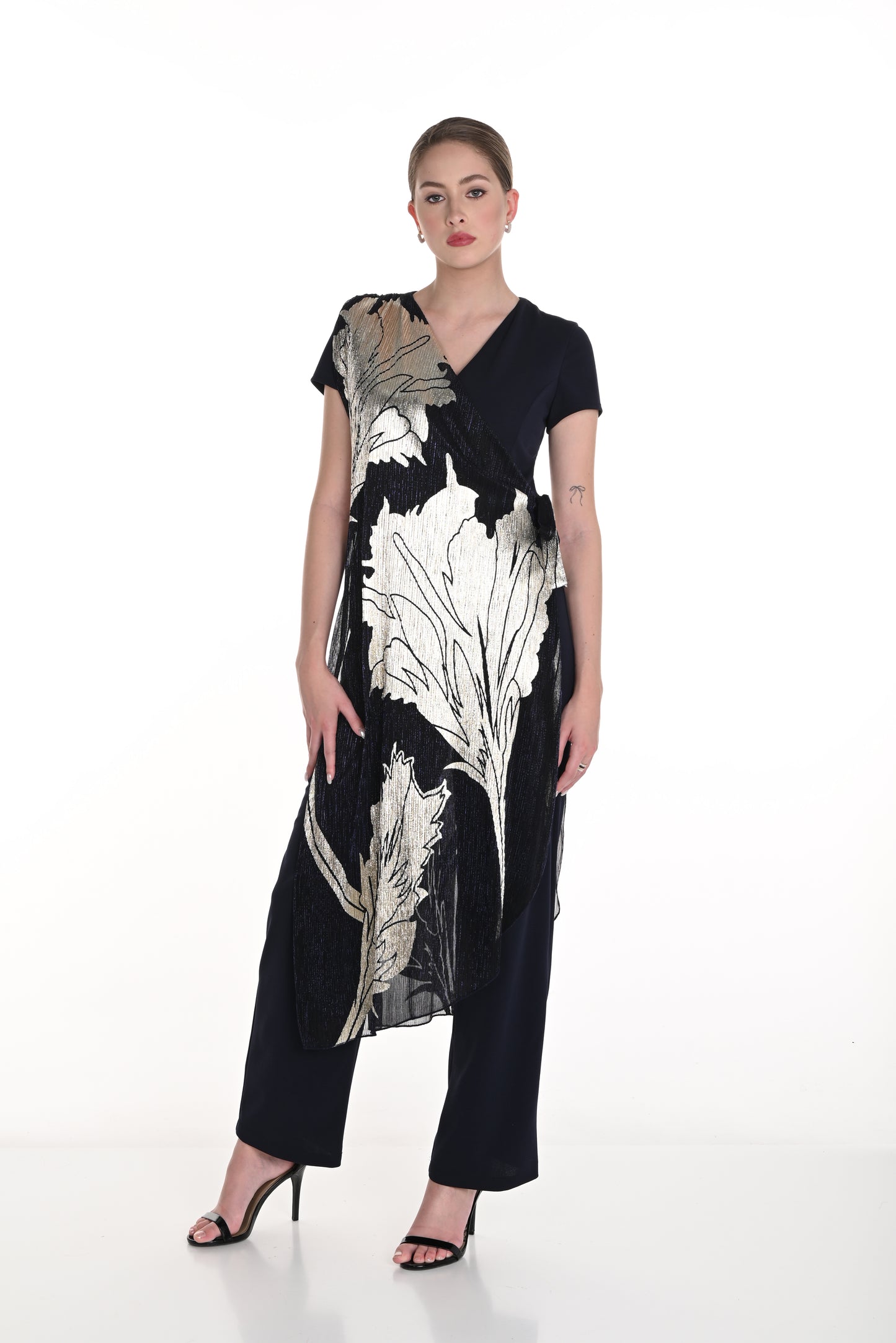 Frank Lyman Spring 2025-258326-3001-Knit Jumpsuit-Navy/Gold - The Coach Pyramids