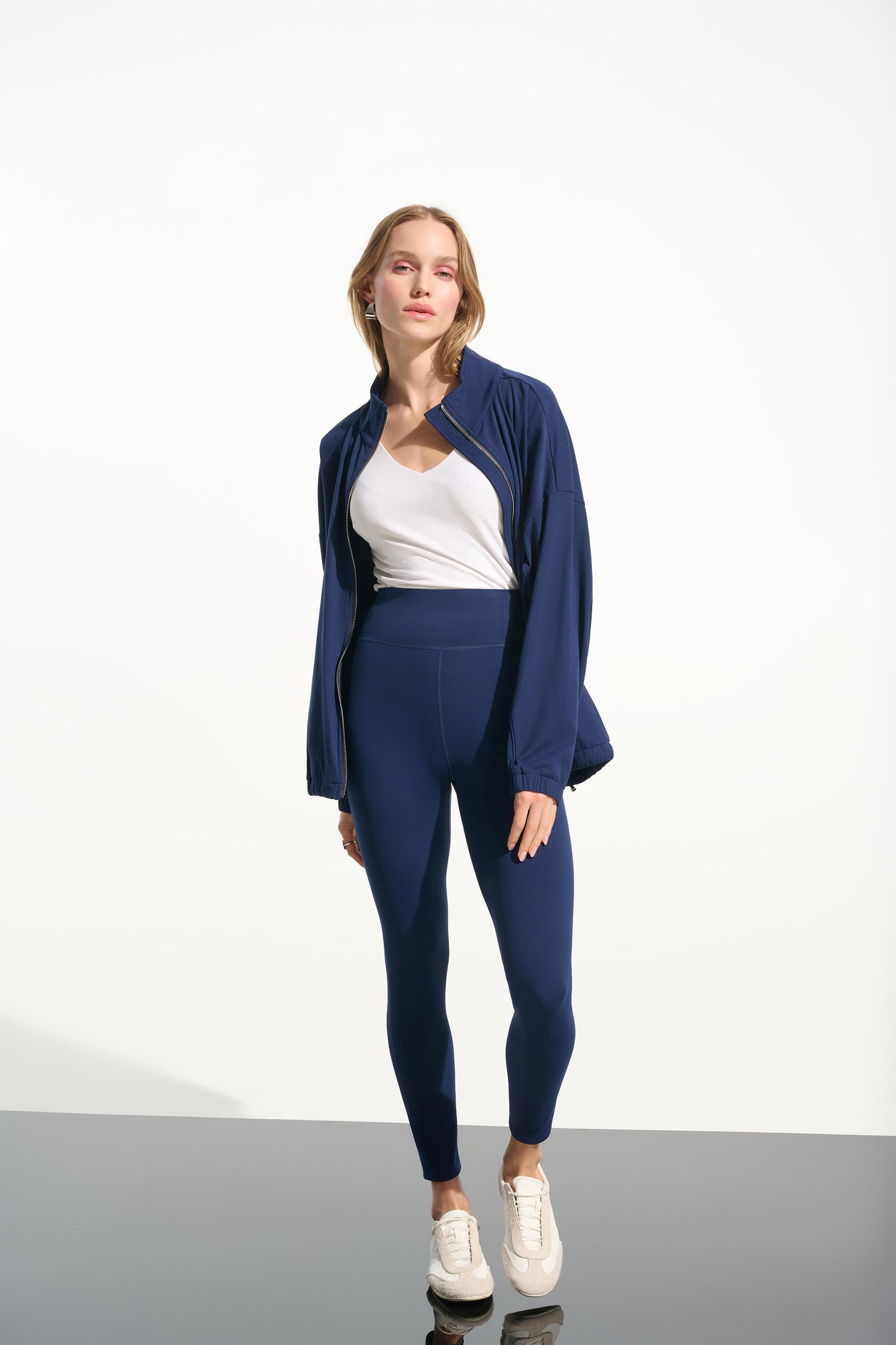 Joseph Ribkoff Spring 2026-261625-4358-Pant-Indigo - The Coach Pyramids