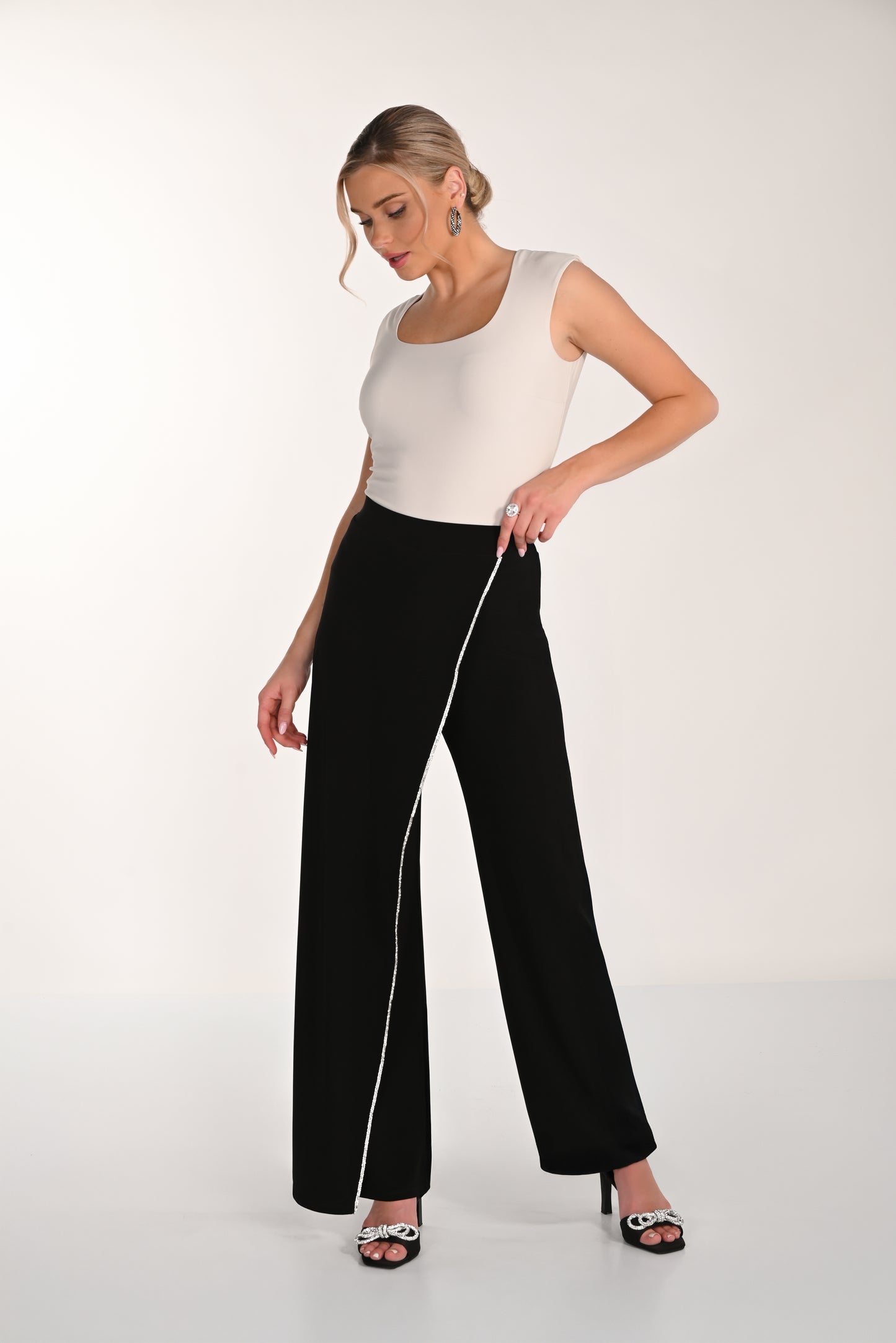 Frank Lyman-268001-Knit Pant-Black - The Coach Pyramids