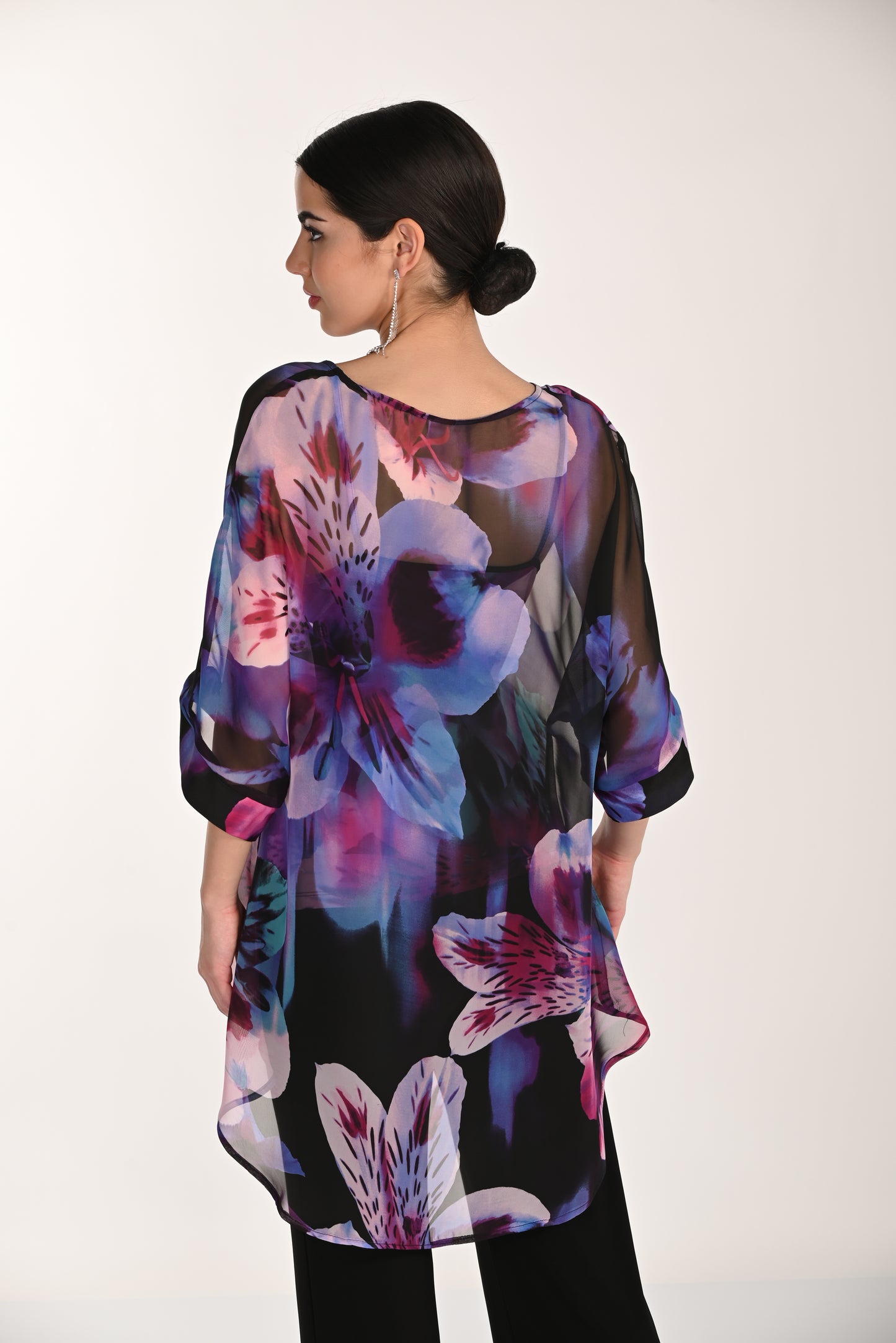 Frank Lyman-268246-Woven Top-Black/Deep Rose - The Coach Pyramids