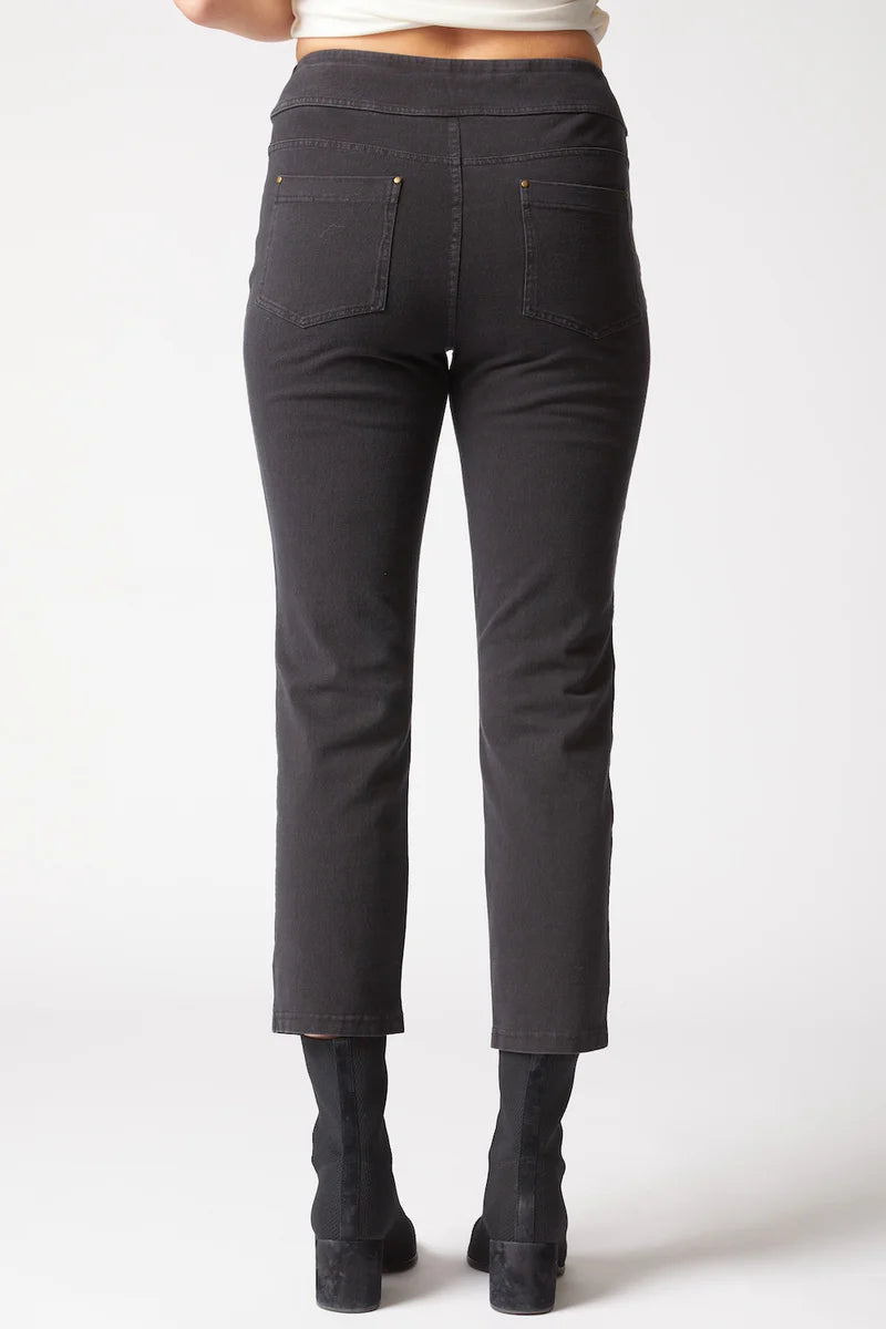 Habitat-H31569S6-Capri Knit Jean-Black - The Coach Pyramids