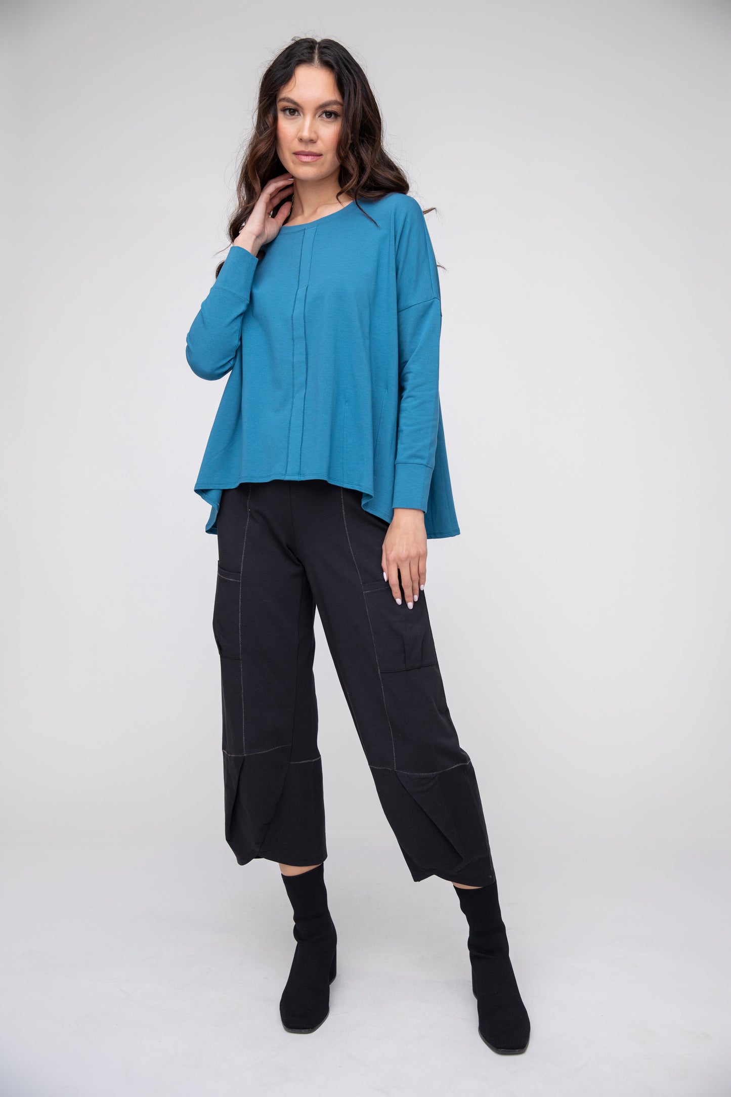 Habitat Liv Fall 2024-L320041F4-Pleat Front Swing Tee-Black - The Coach Pyramids