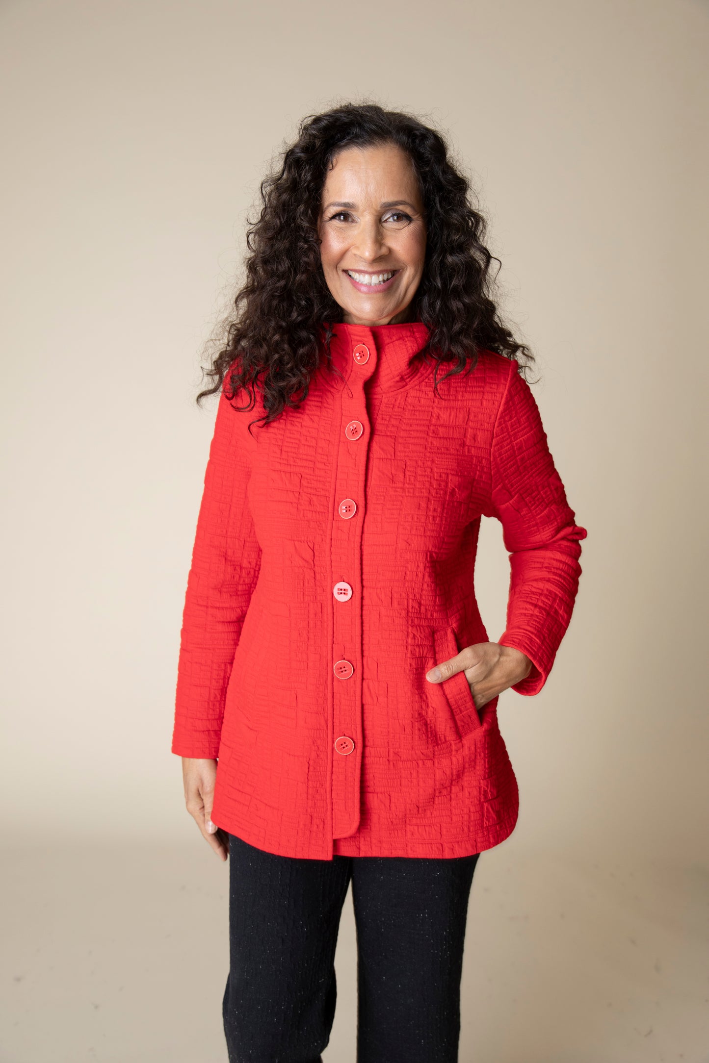 Habitat Fall 2024-H53315-Shirt Tail Jacket-Apple - The Coach Pyramids