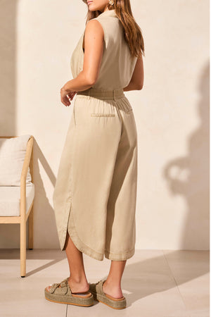 Tribal Spring/Summer 2025-5534O-5244-Flowy Pleated Pant W/Tulip Hem And Pockets-Dusty Sand