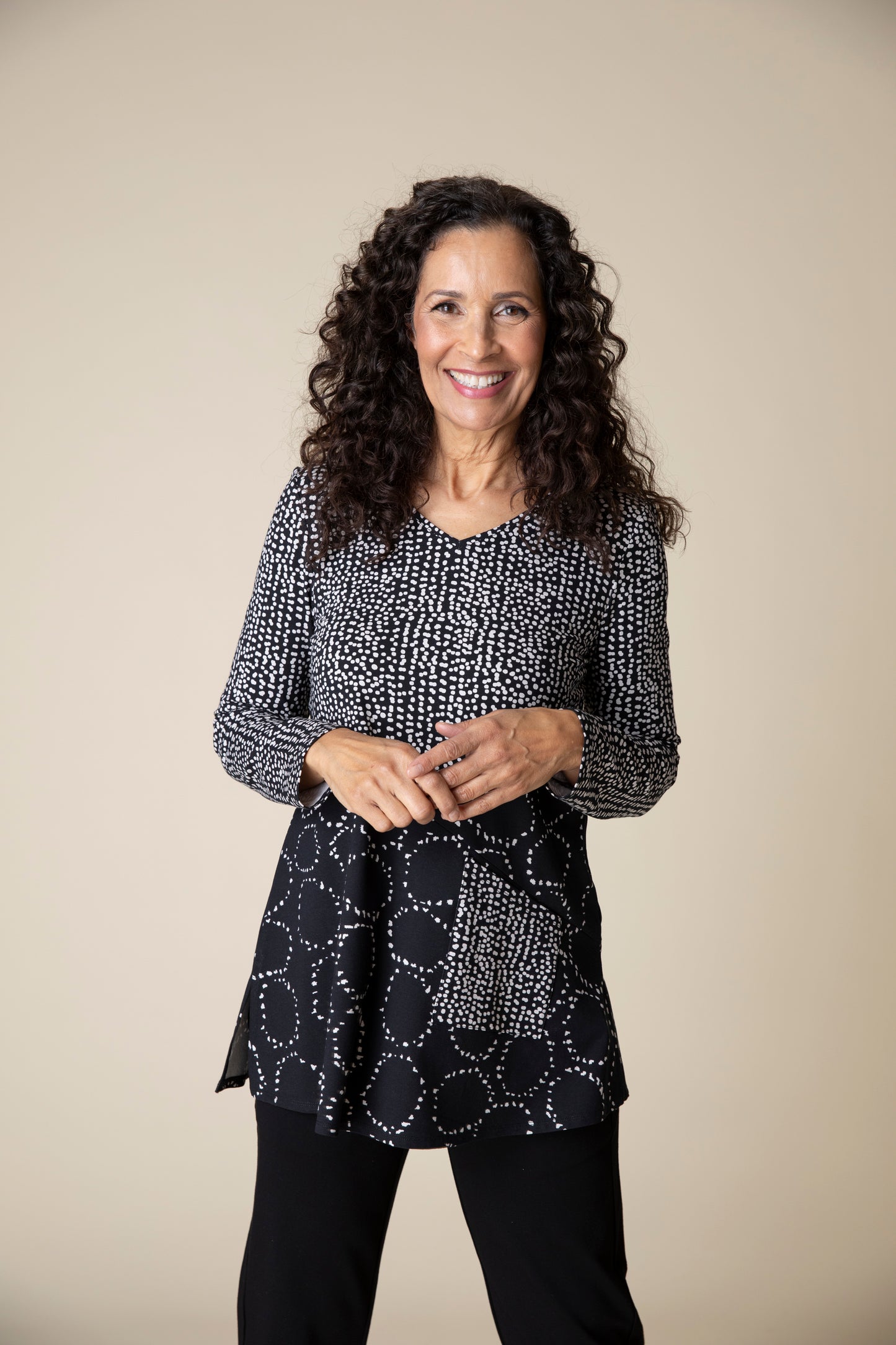 Habitat Fall 2024-H55586-Seamed Tunic-Black - The Coach Pyramids