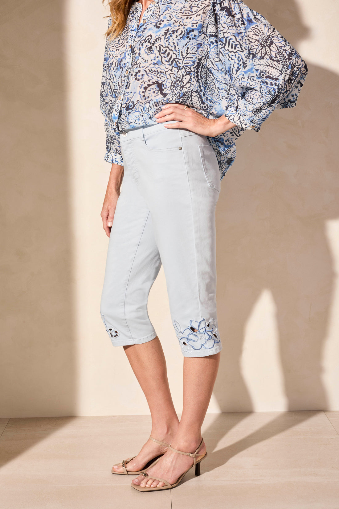 Tribal Spring/Summer 2025-5775O-2020W-Capri Jeans W/Embroidery-DK Water - The Coach Pyramids