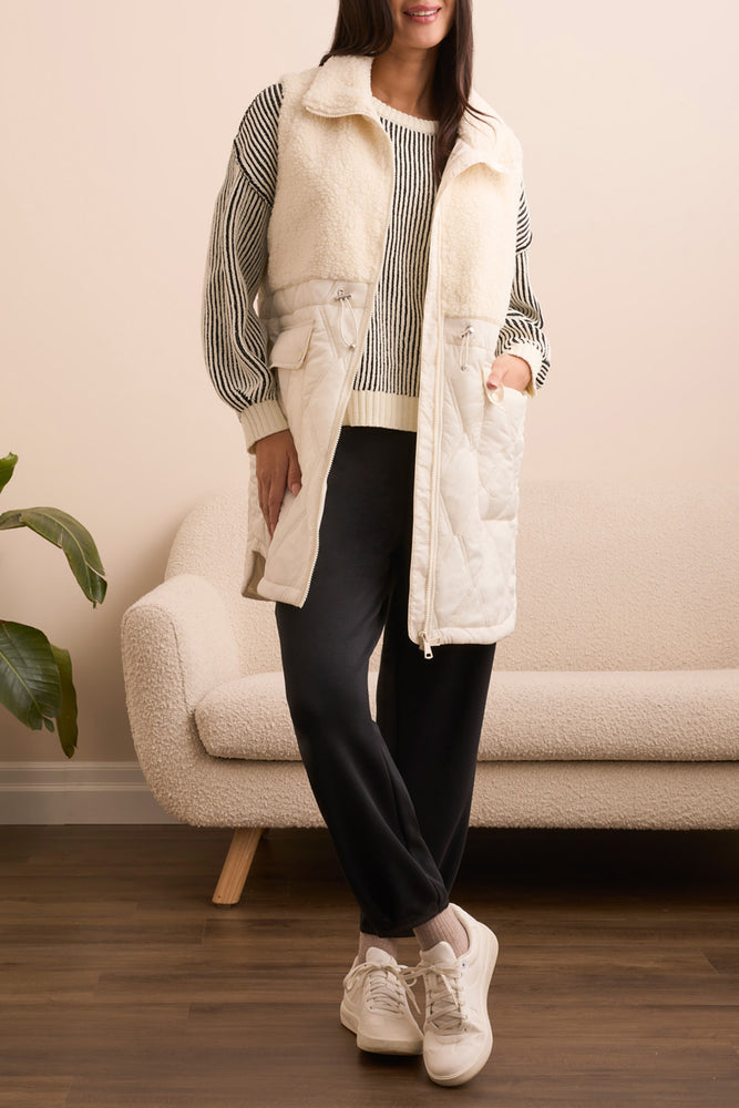 Tribal Fall 2025-5940O-4914-Sleeveless Mix Media Sherpa Vest-Cream - The Coach Pyramids