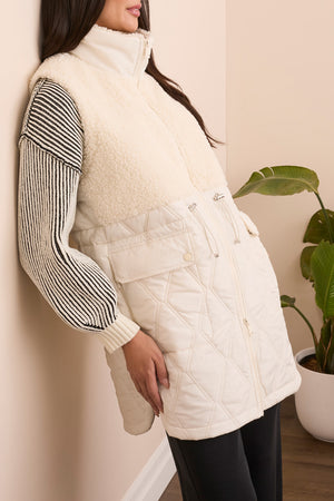 Tribal Fall 2025-5940O-4914-Sleeveless Mix Media Sherpa Vest-Cream - The Coach Pyramids