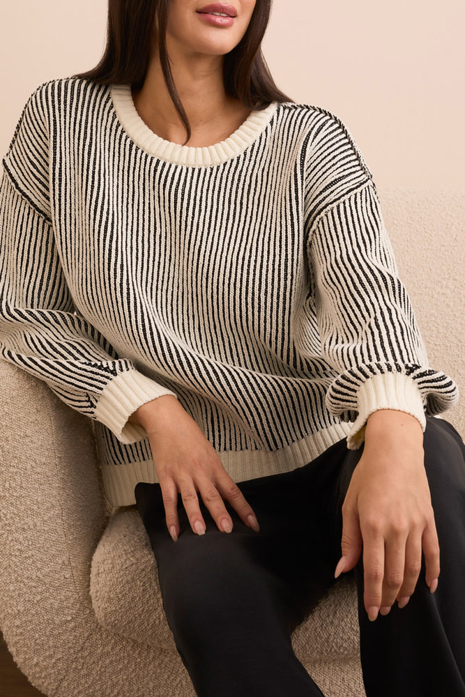Tribal Fall 2025-5983O-5124-Crew Neck Sweater W/Side Slits-Black - The Coach Pyramids