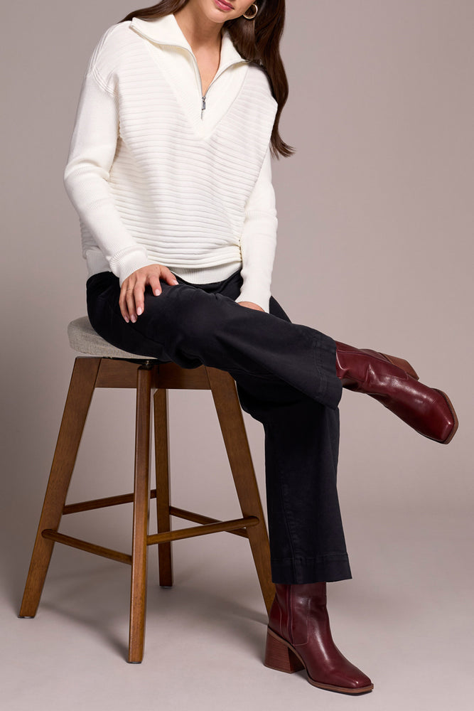Tribal Fall 2025-6028O-5118-Zip Up V Neck Sweater-Egg Shell - The Coach Pyramids
