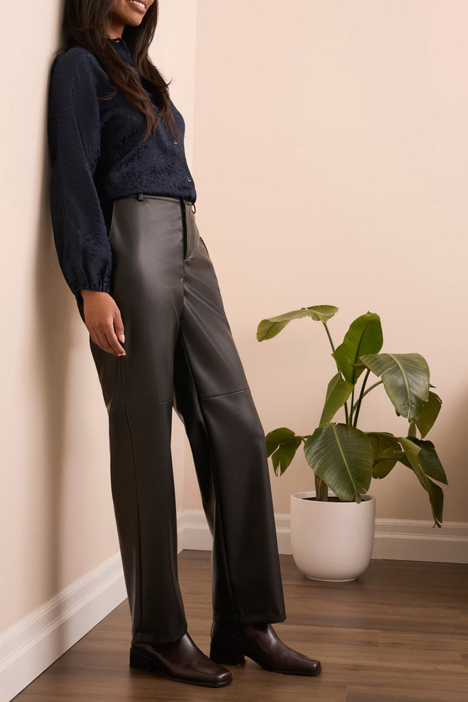 Tribal Fall 2025-6045O-4610-Straight Leg Trouser W/Knee Cut-Black - The Coach Pyramids