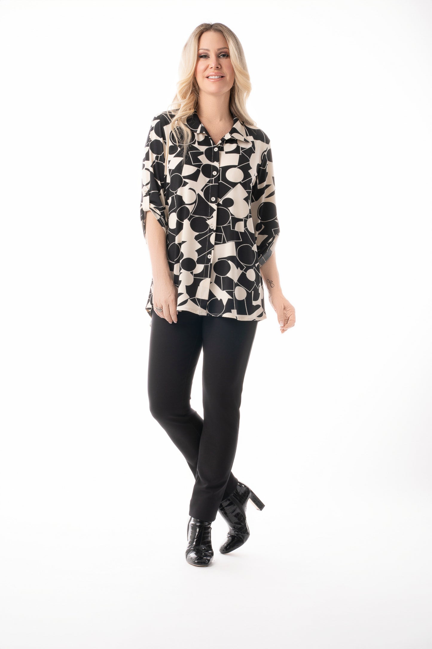 Pure Essence Fall/Winter 2025-617-4999-Top-Black/Ivory - The Coach Pyramids