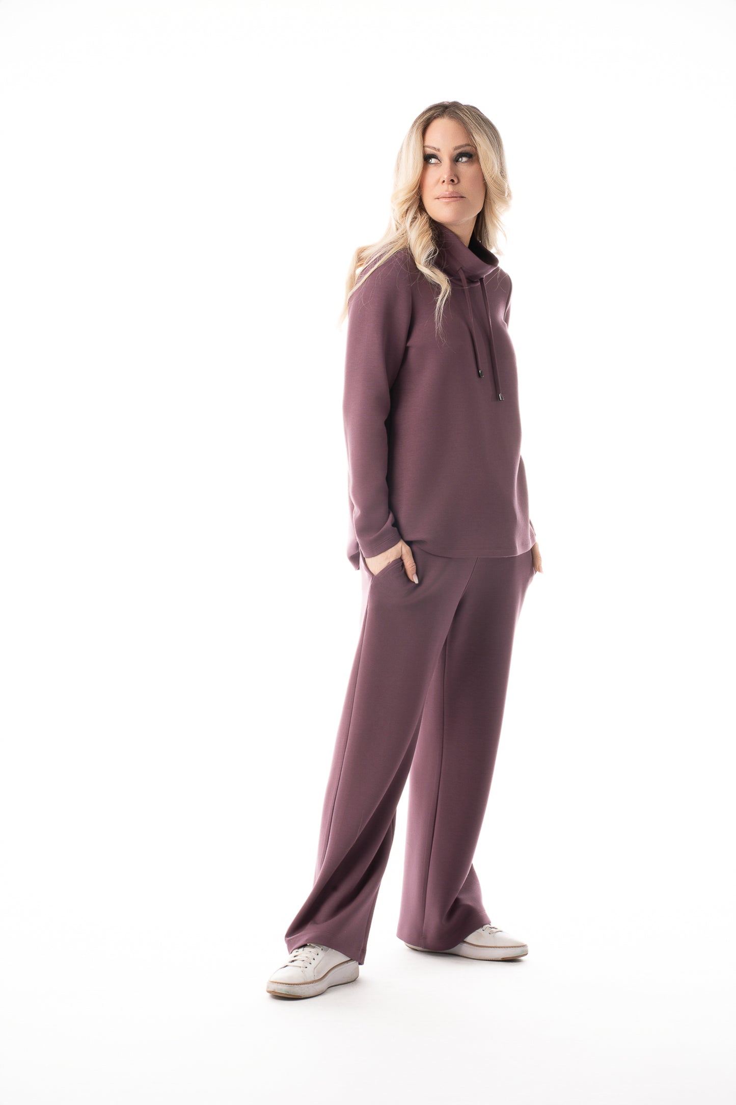 Pure Essence Fall/Winter 2025-625-4984-Tunic-Black - The Coach Pyramids