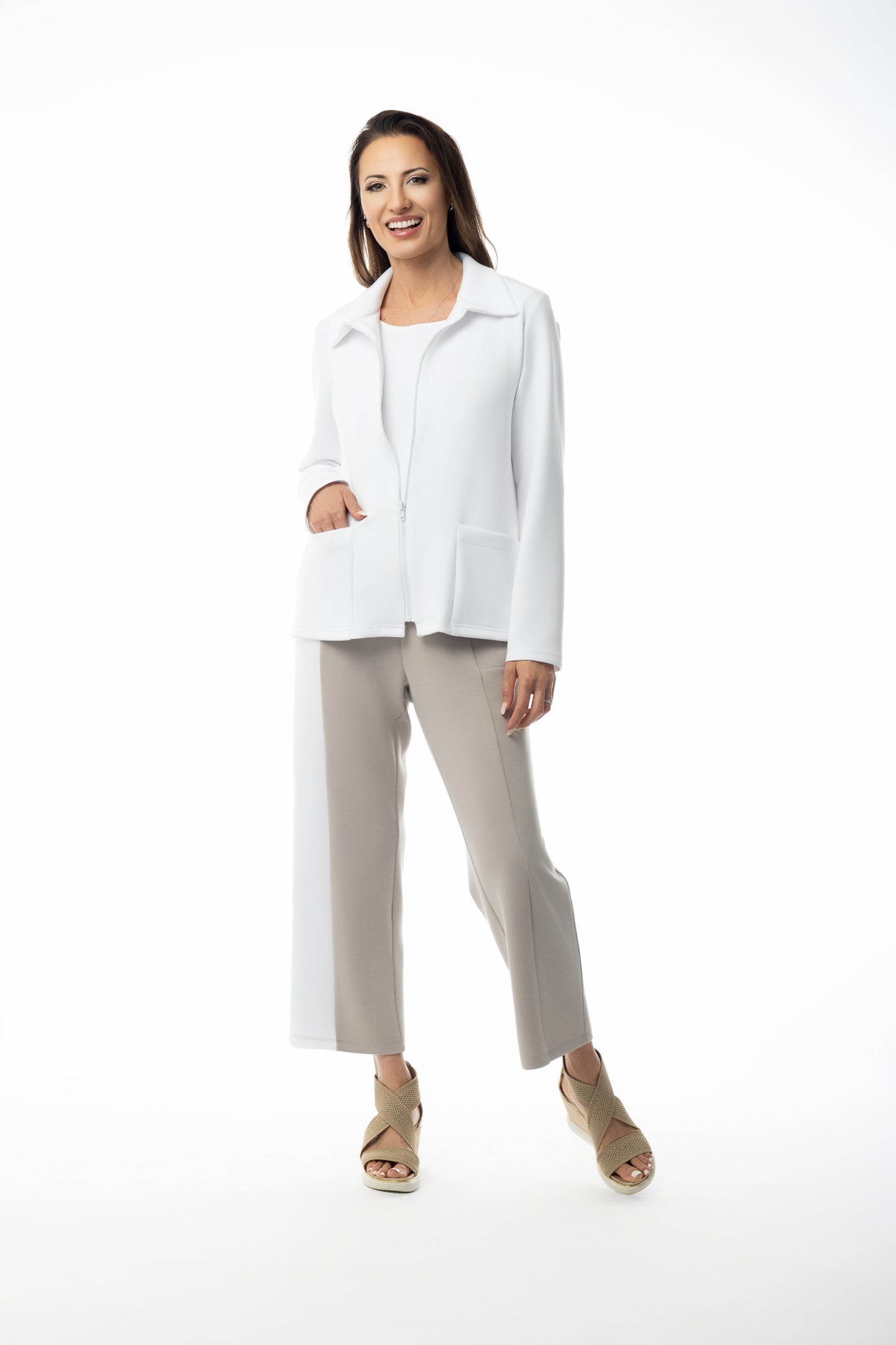 Pure Essence-625-7086-Jacket-White - The Coach Pyramids