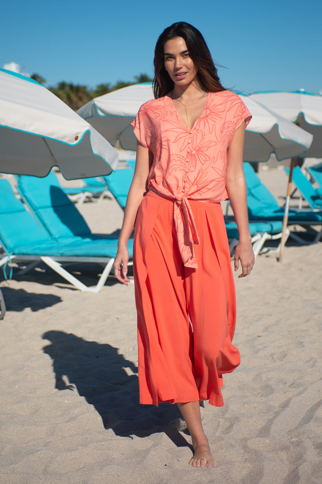 Tribal Spring/Summer 2025-7007XX-3880-XIX Palms-Tie Front Button Down Blouse-Rio - The Coach Pyramids