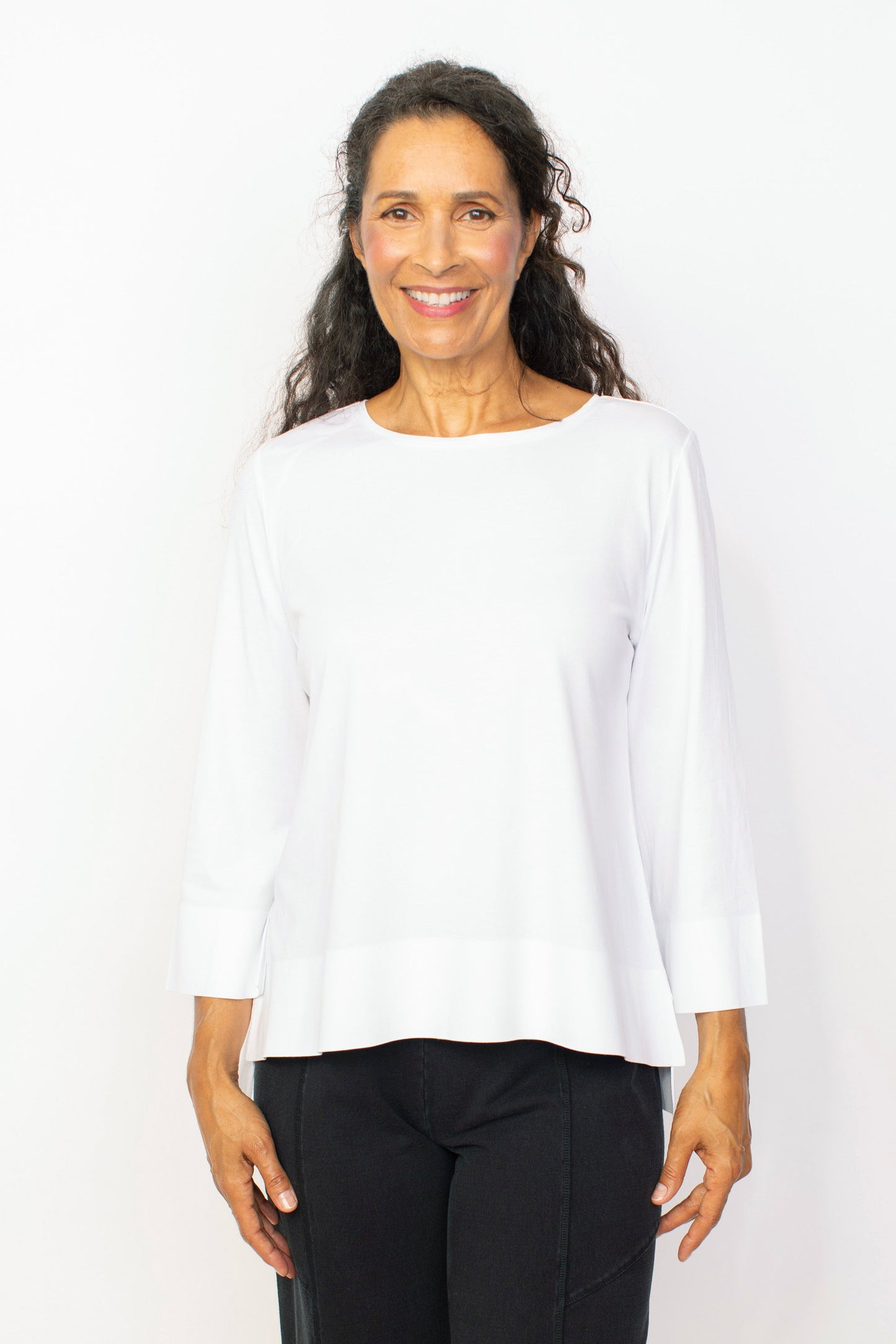 Habitat Spring 2024-H74034S4- Deep Hem Tee-White - The Coach Pyramids