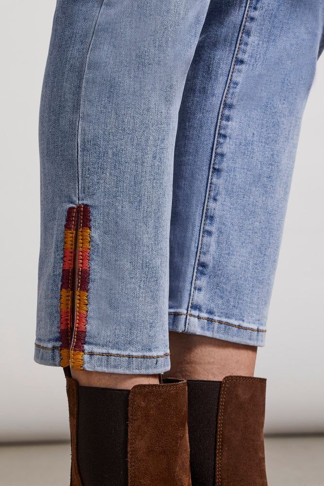 Tribal  Fall/Winter 2023-7953O/2020-Straight Ankle Jean-LT Vintage - The Coach Pyramids