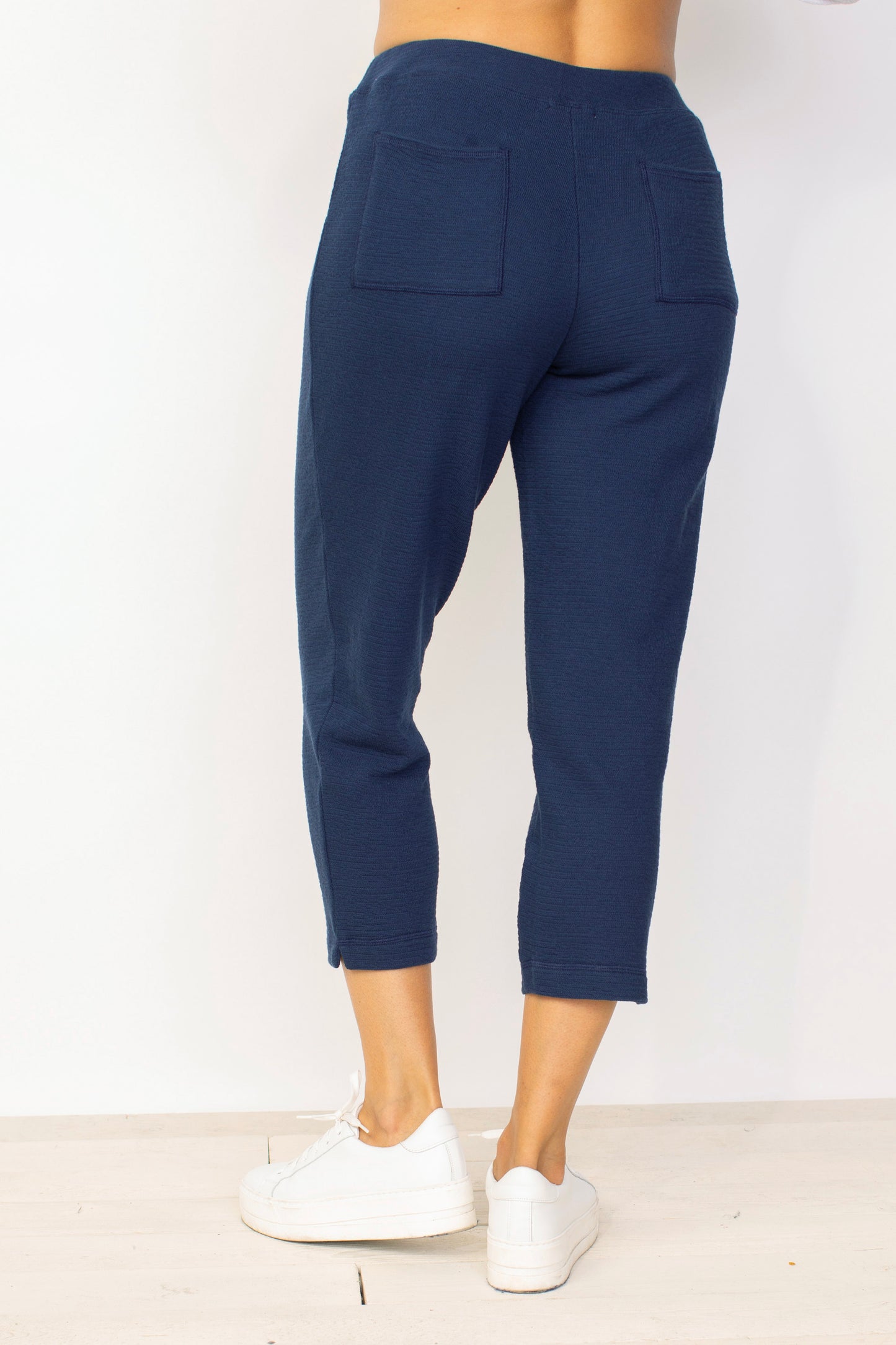 Habitat Spring 2024-H87160- Easy Capri-Navy - The Coach Pyramids