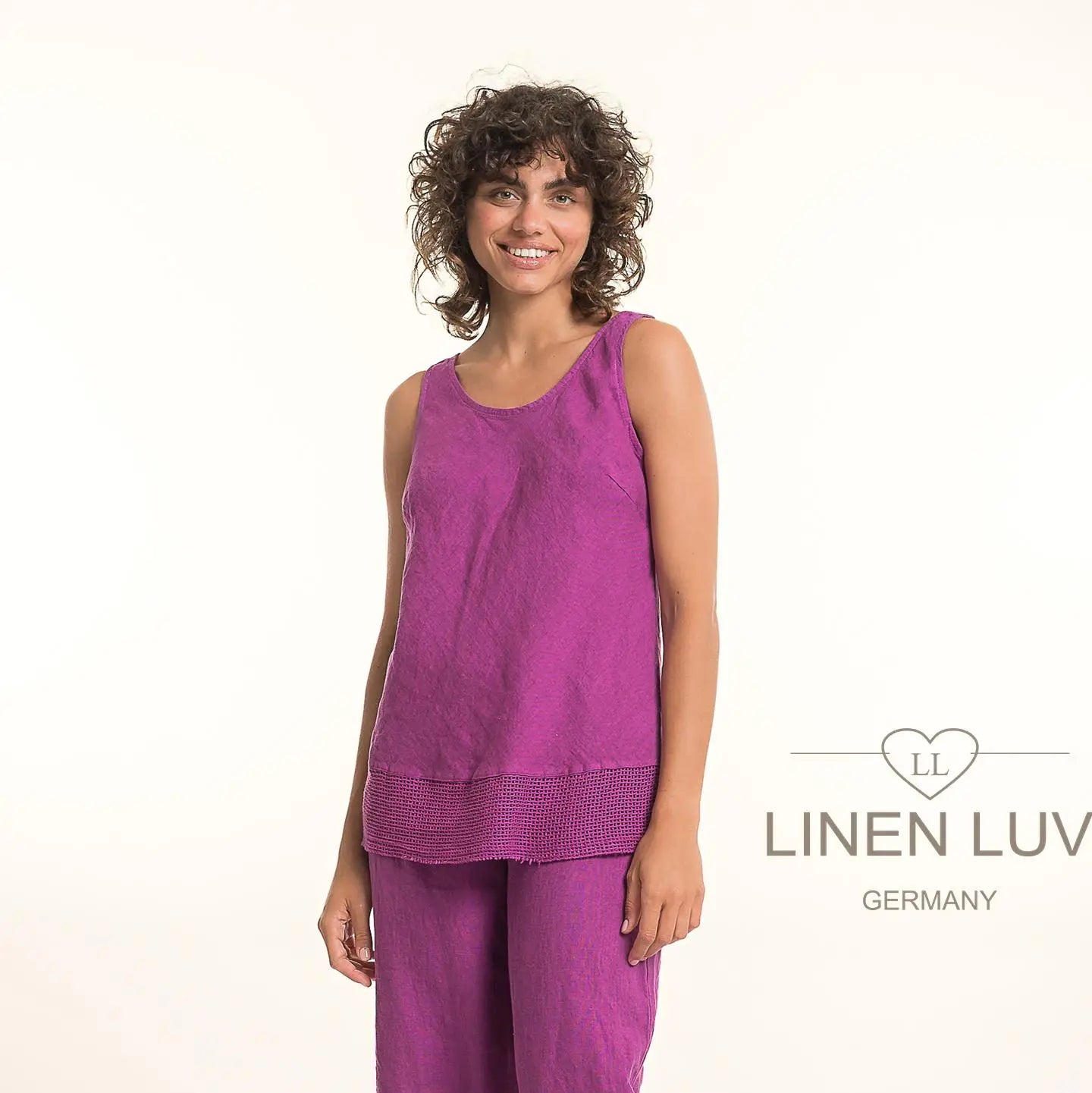 Linen Luv-TP1525-74-French Linen Top-Nero - The Coach Pyramids