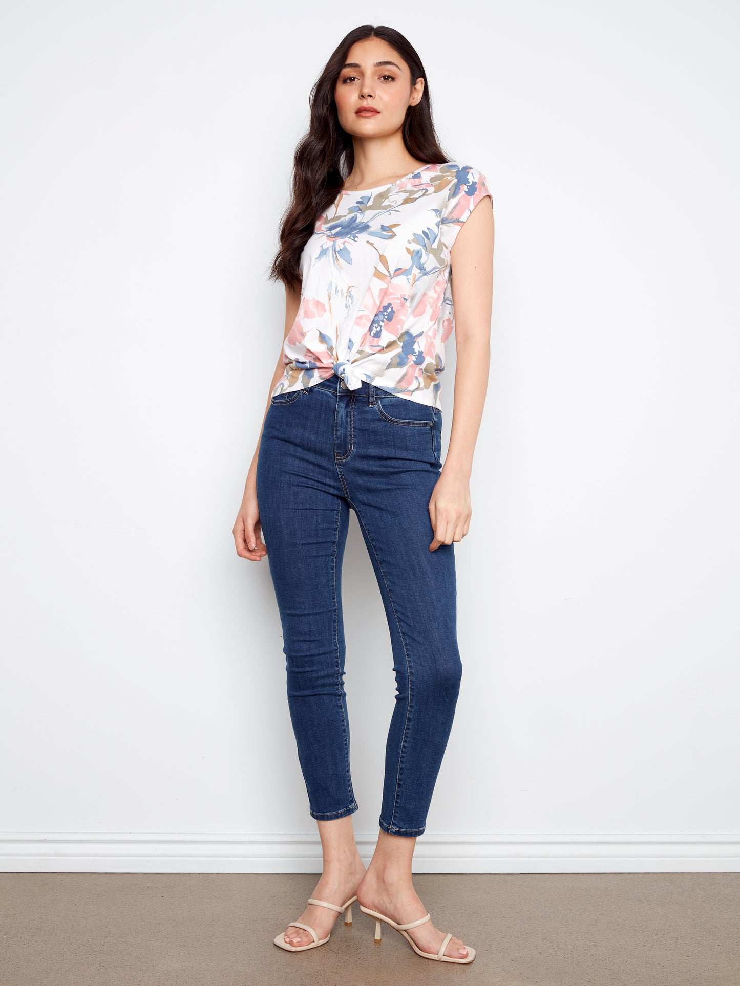 Charlie B-C1301YPK-P164-Cap Sleeve Front Knot Top-Artist - The Coach Pyramids