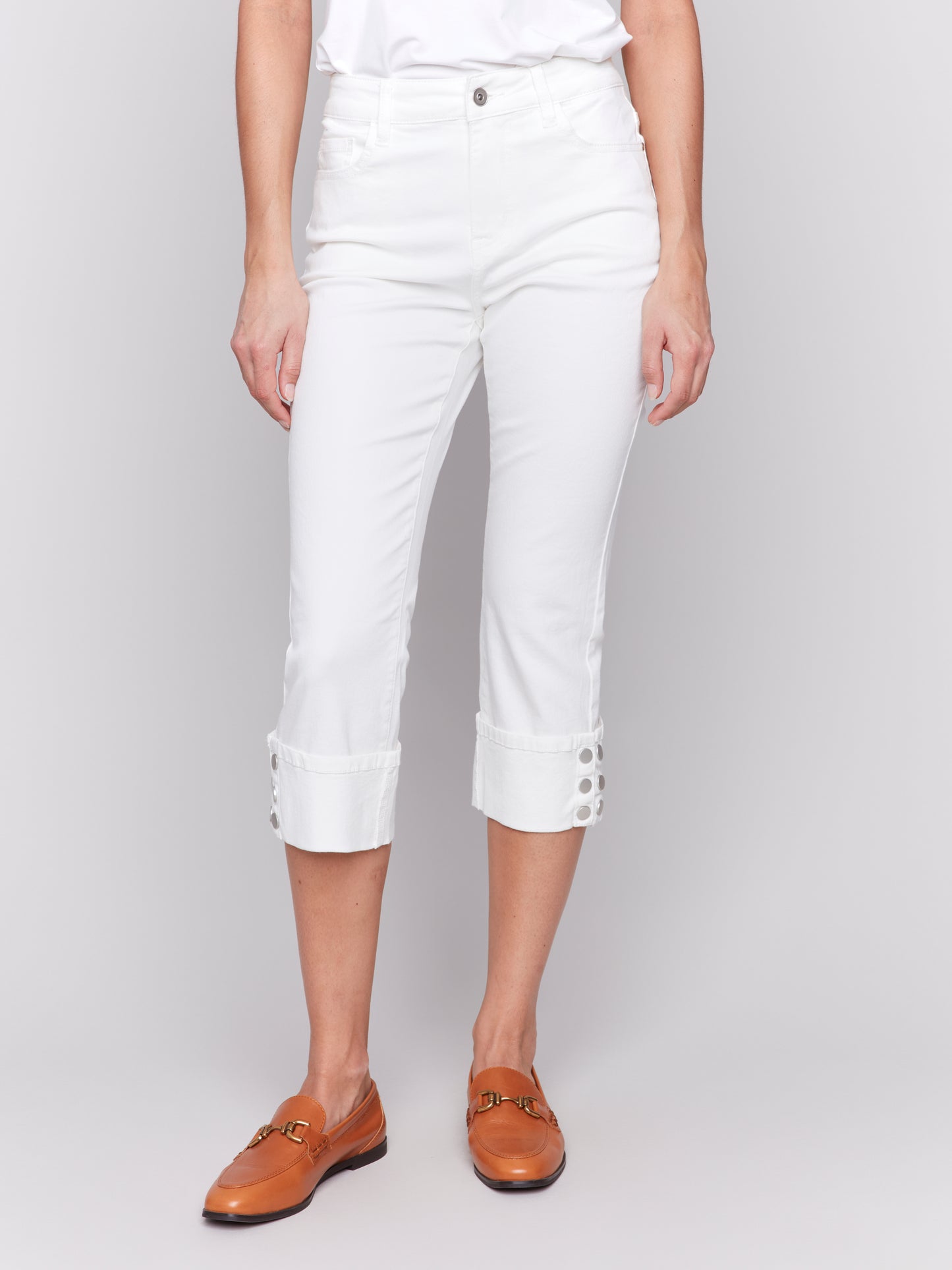Charlie B Spring/Summer 2025-C5597-002-5 Pocket Jeans W/Snap Button Detail At Hem -White - The Coach Pyramids