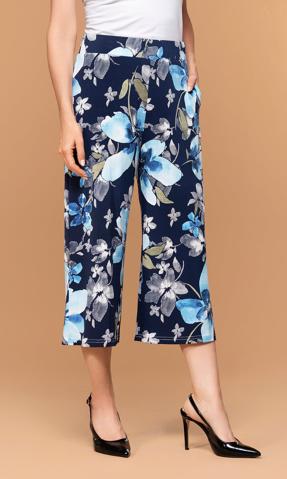 Lasania Sportswear Petite Fashions-Floral PANT-1255P-A/S - The Coach Pyramids