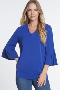Habitat Fall 2024-M34304TM- 3/4 Sleeve V Neck Top-Royal - The Coach Pyramids