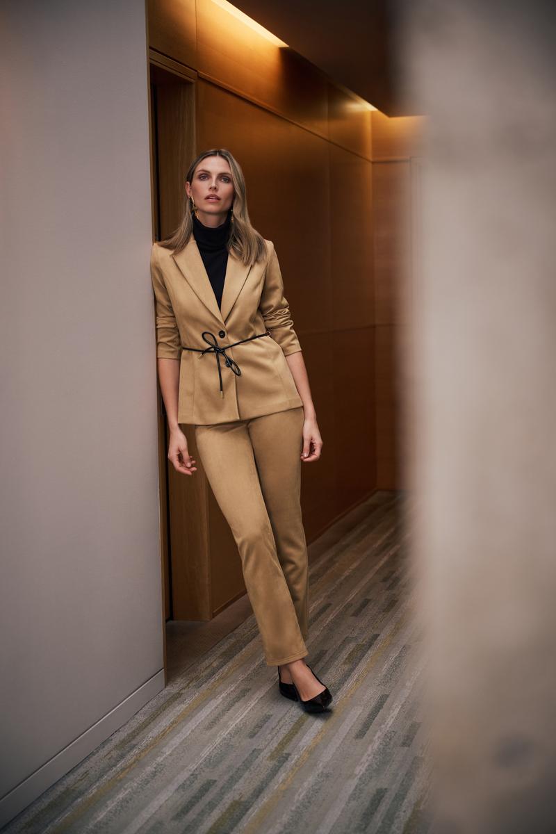Joseph Ribkoff Fall 2026-263060-4539-Pant-Elderberry - The Coach Pyramids